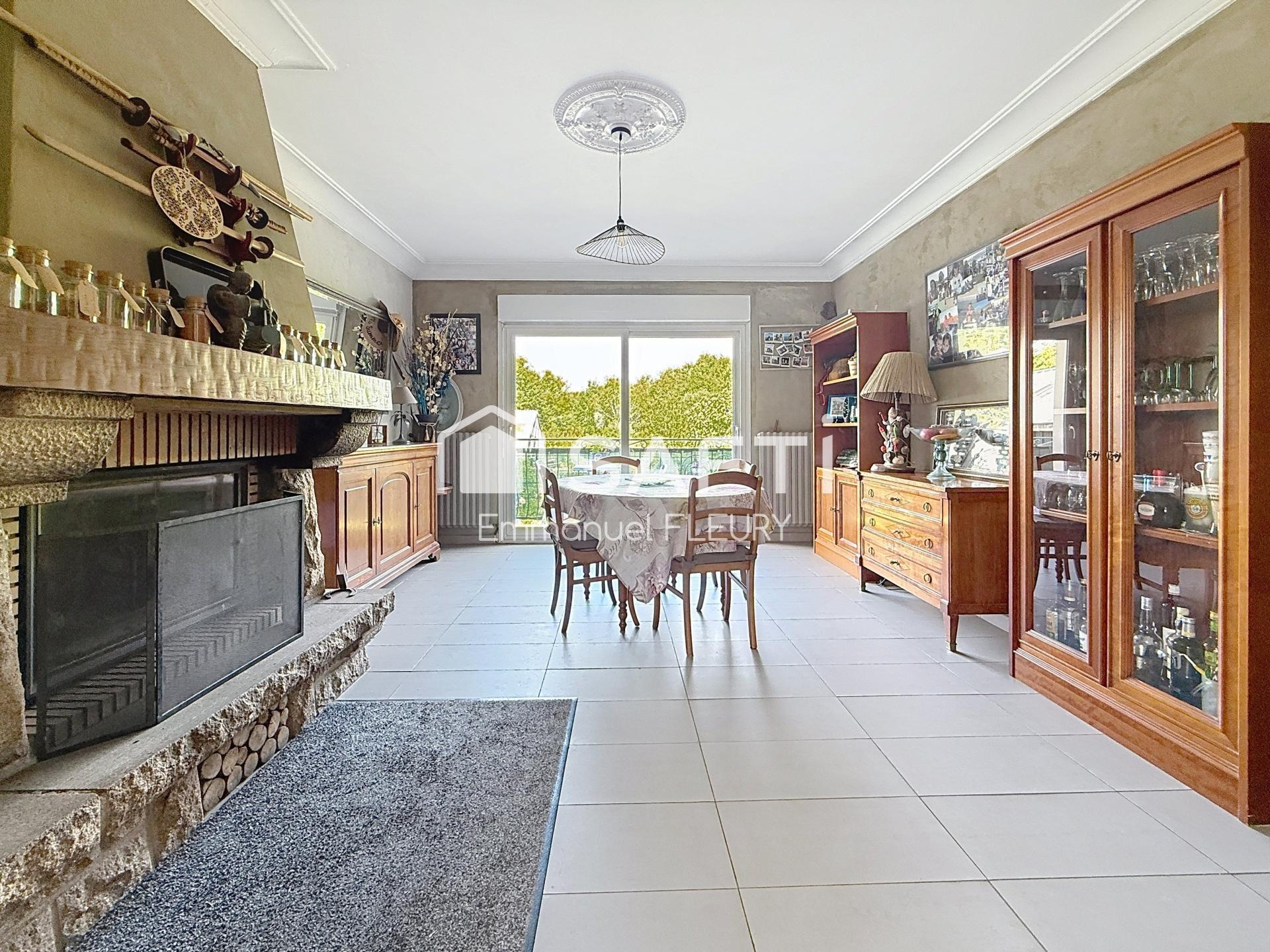 Photo SAFTI — Maison 8 pièces, 234 m² à Saint Herblain 2