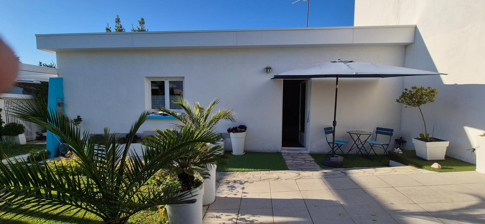 Photo 9 of the listing.