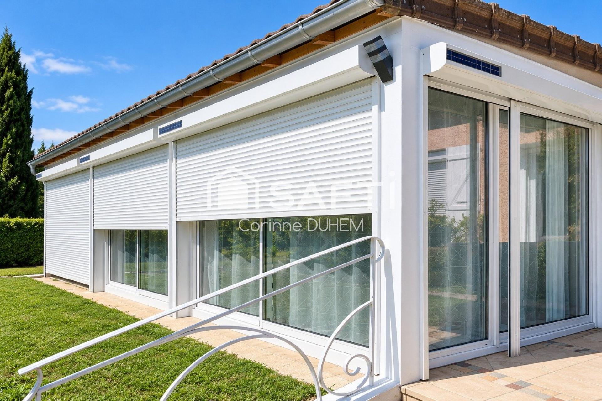 Photo SAFTI — Maison 8 pièces, 140 m² à Saint Pourcain Sur Sioule 2
