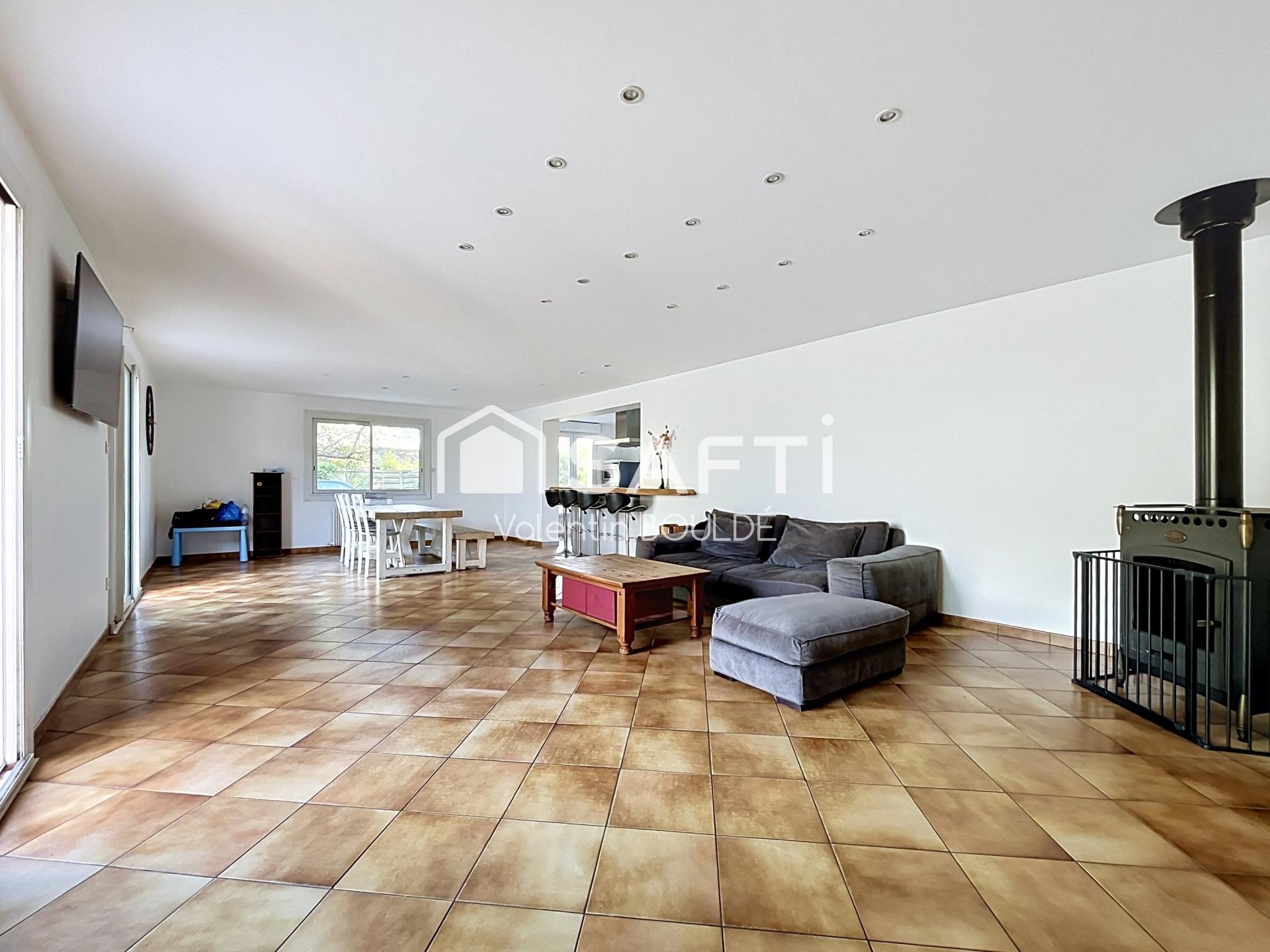 Photo SAFTI — Maison 6 pièces, 162 m² à Ambares Et Lagrave 2