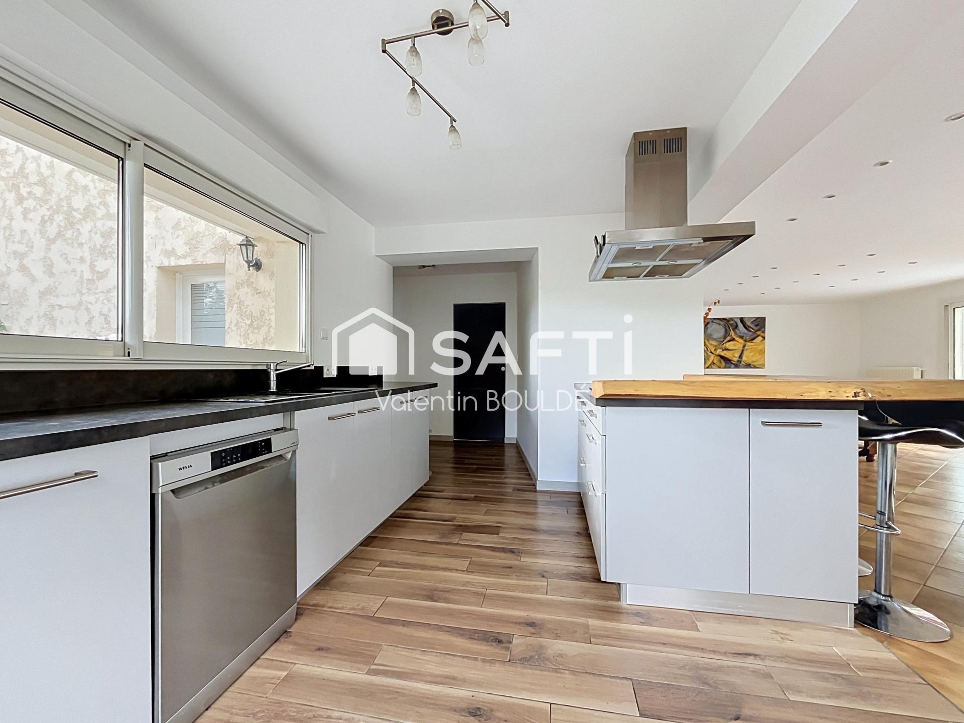 Photo SAFTI — Maison 6 pièces, 162 m² à Ambares Et Lagrave 5