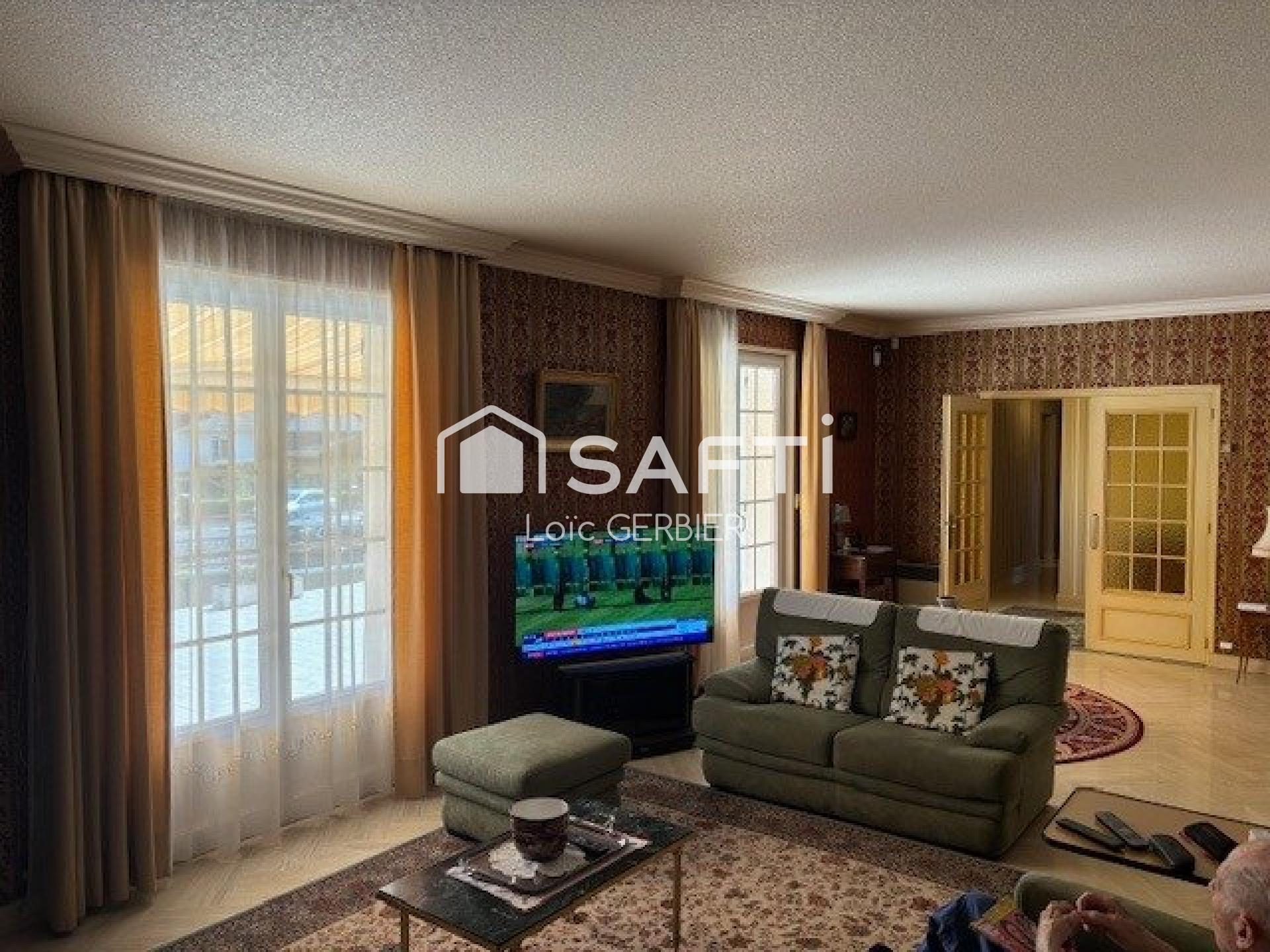 Photo SAFTI — Maison 10 pièces, 360 m² à Montoire Sur Le Loir 5