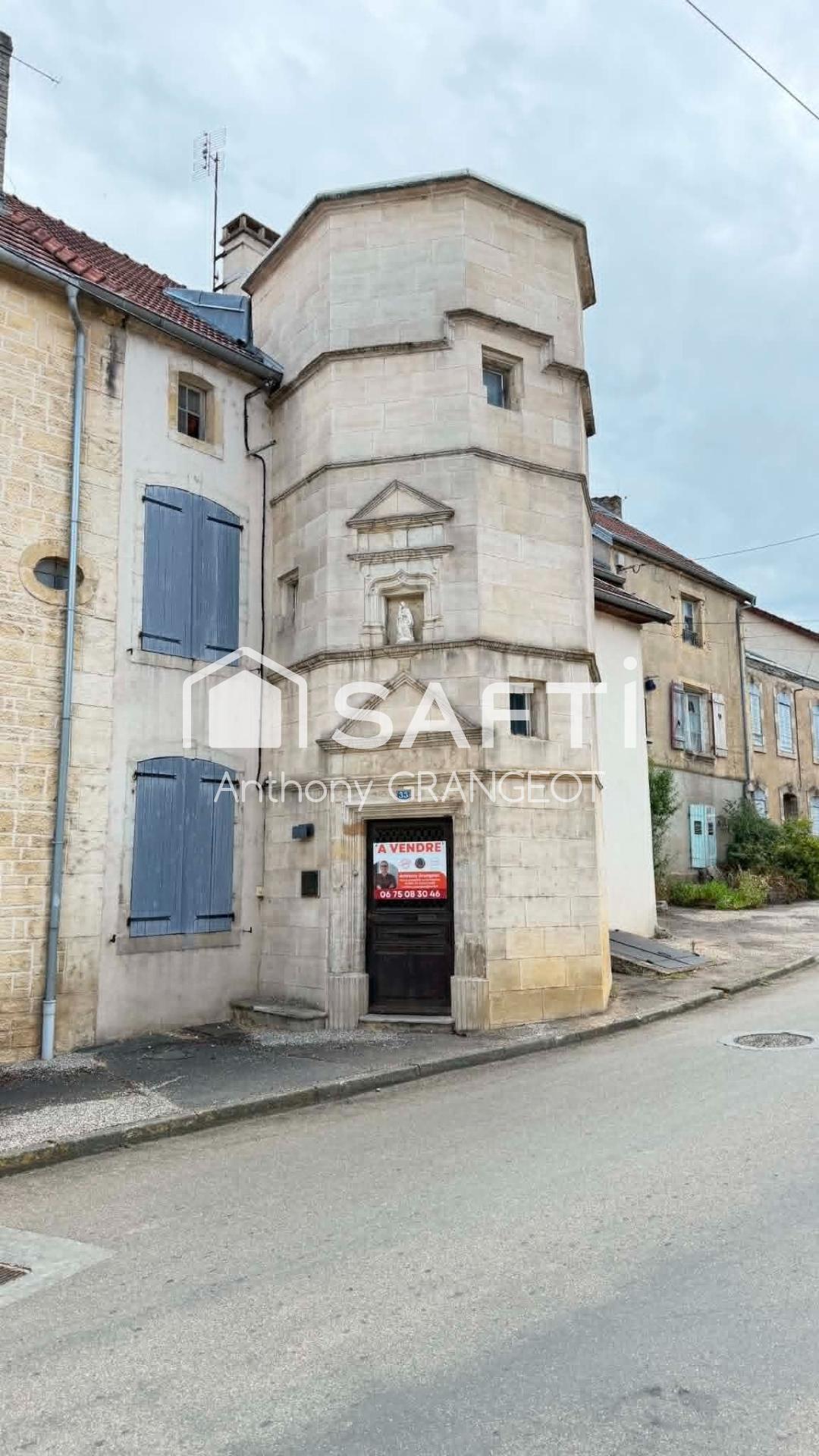 Maison 9 pièces 273 m² · à Jussey · 273 m² · 190 000 €