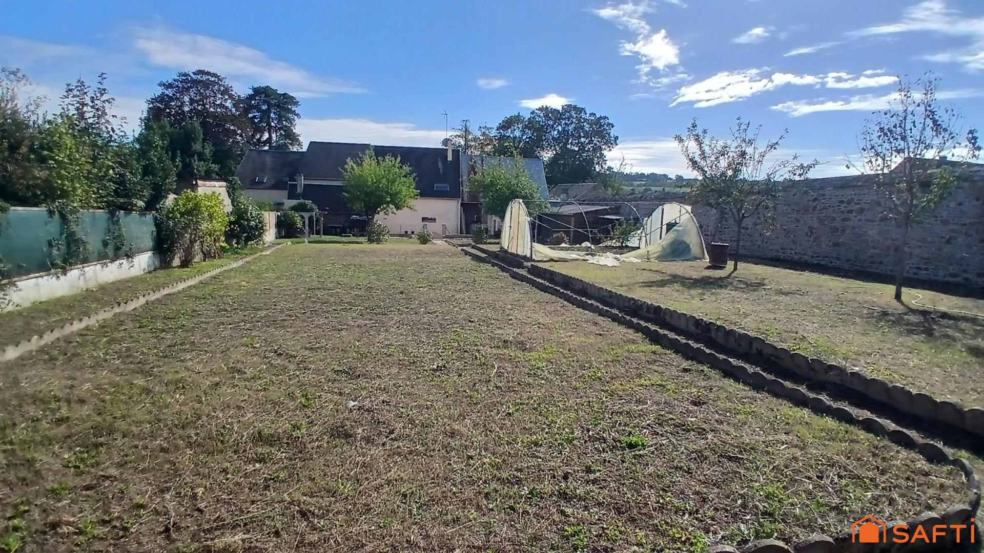 Maison de ville  à 300 mètres du centre de Torigni-sur-Vire
