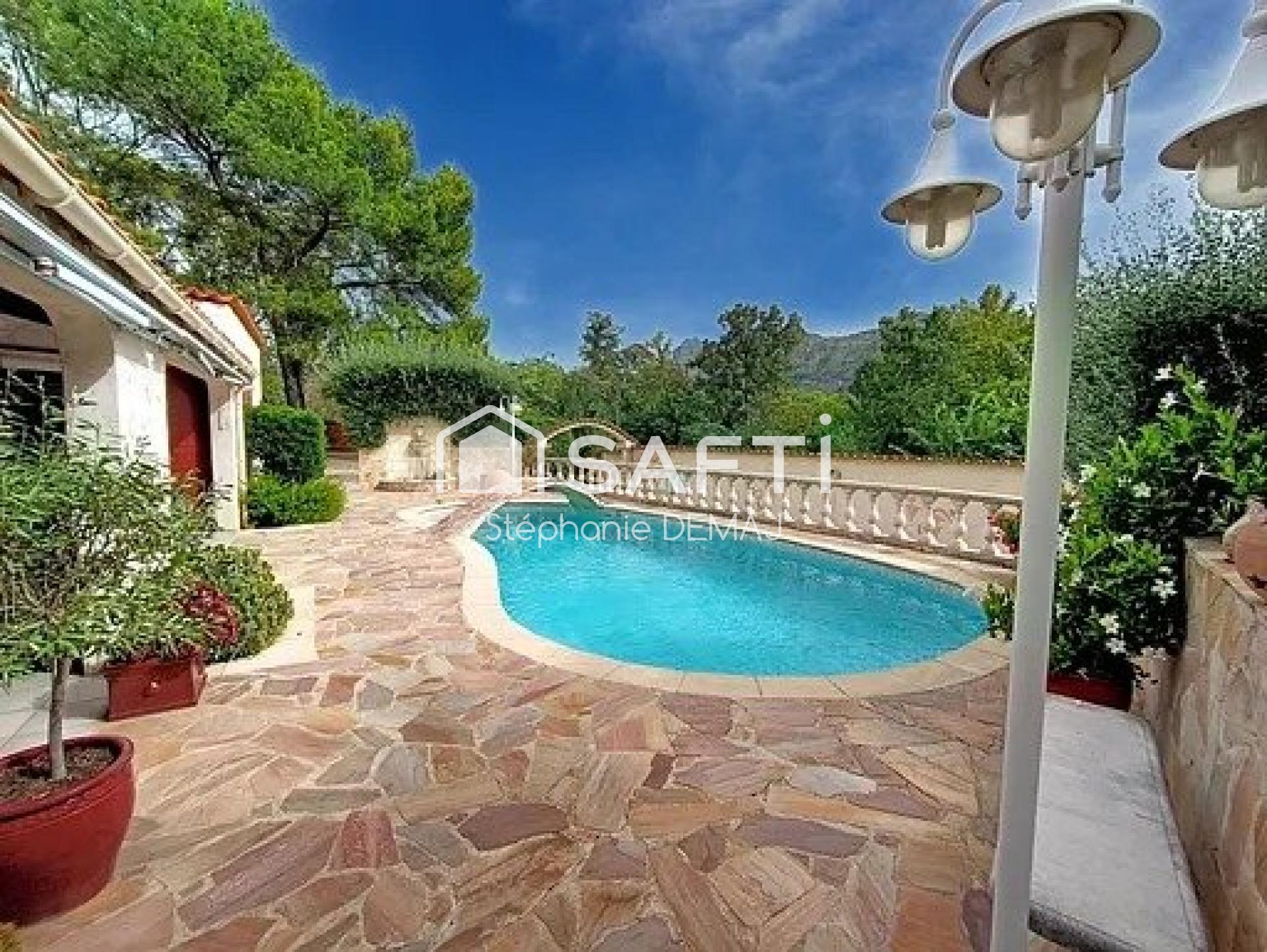 Photo SAFTI — Maison 4 pièces, 150 m² à Le Muy 3