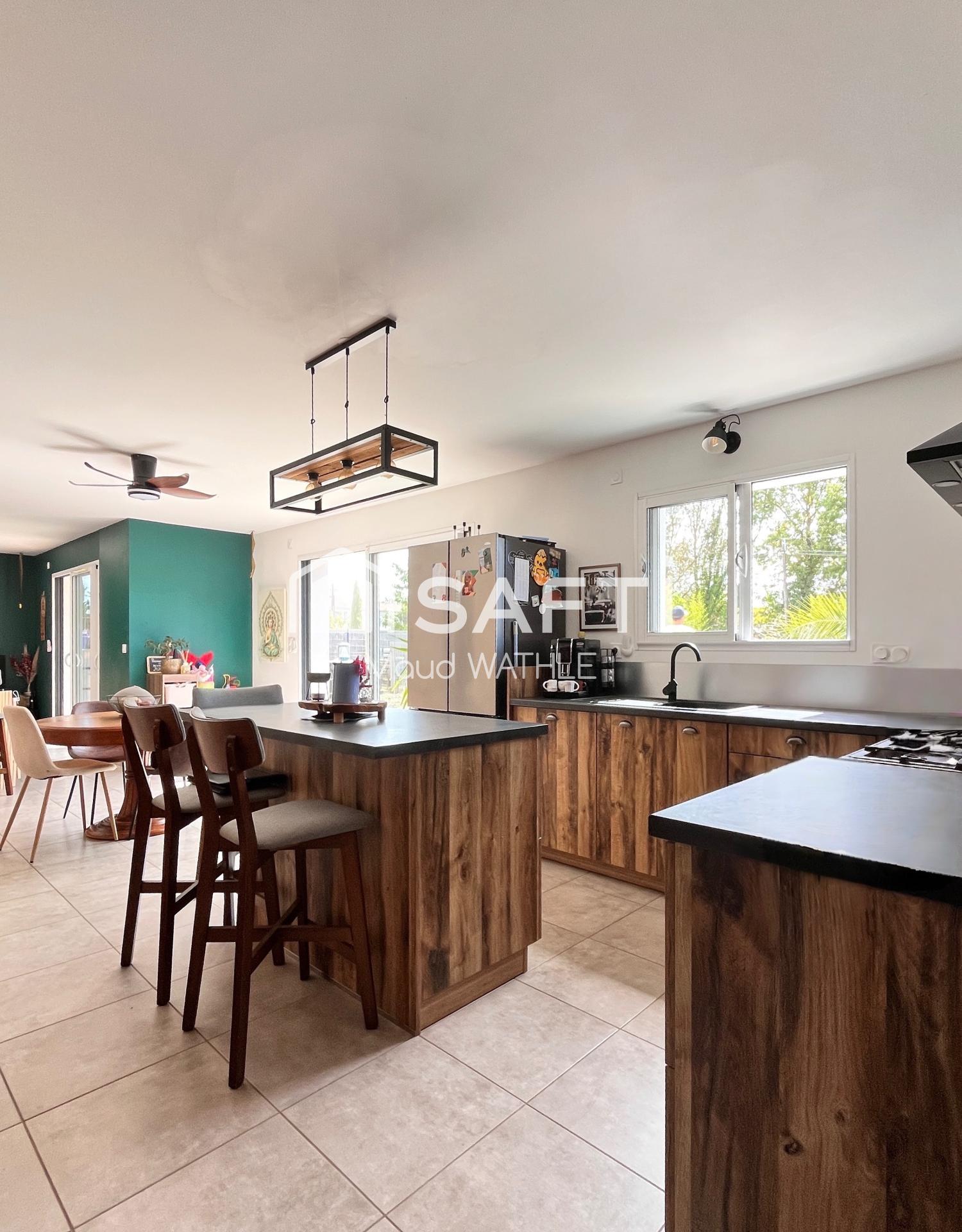 Photo SAFTI — Maison 3 pièces, 75 m² à Saint Hilaire La Foret 4