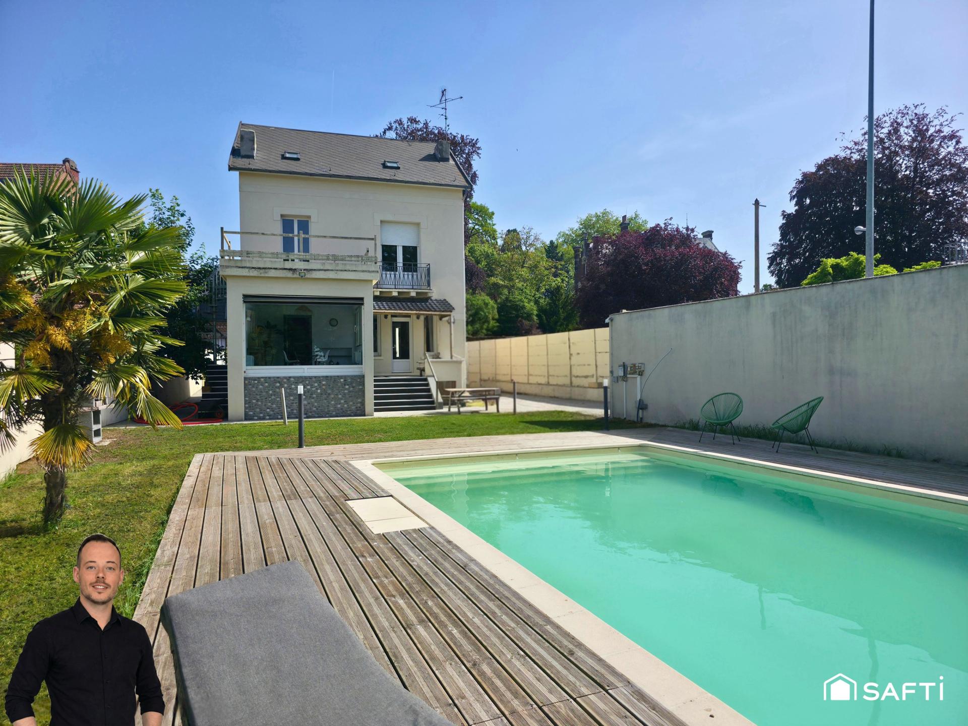 Maison 8 pièces 178 m² · à Caudry · 178 m² · 230 000 €