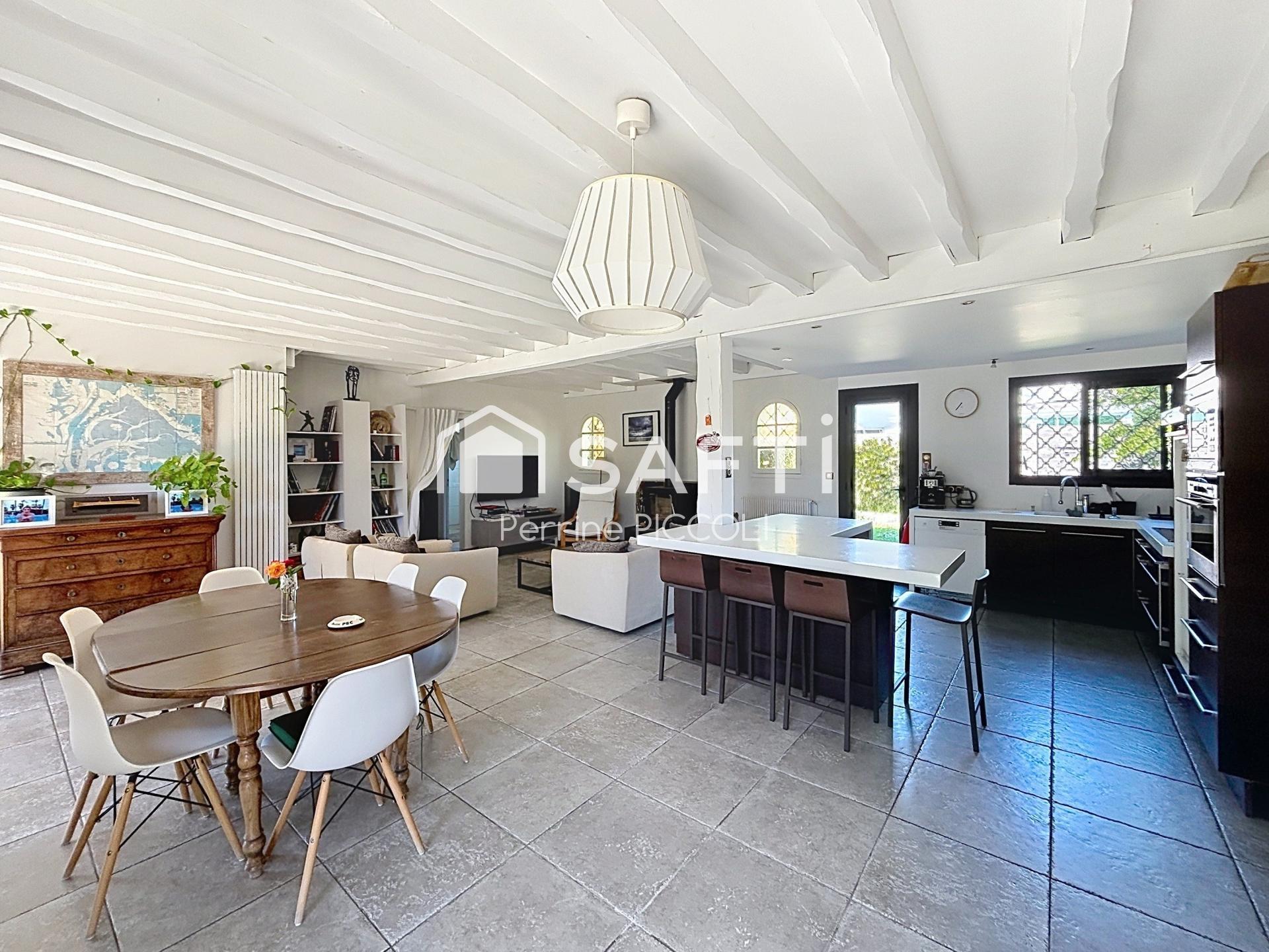 Photo SAFTI — Maison 4 pièces, 140 m² à Andernos Les Bains