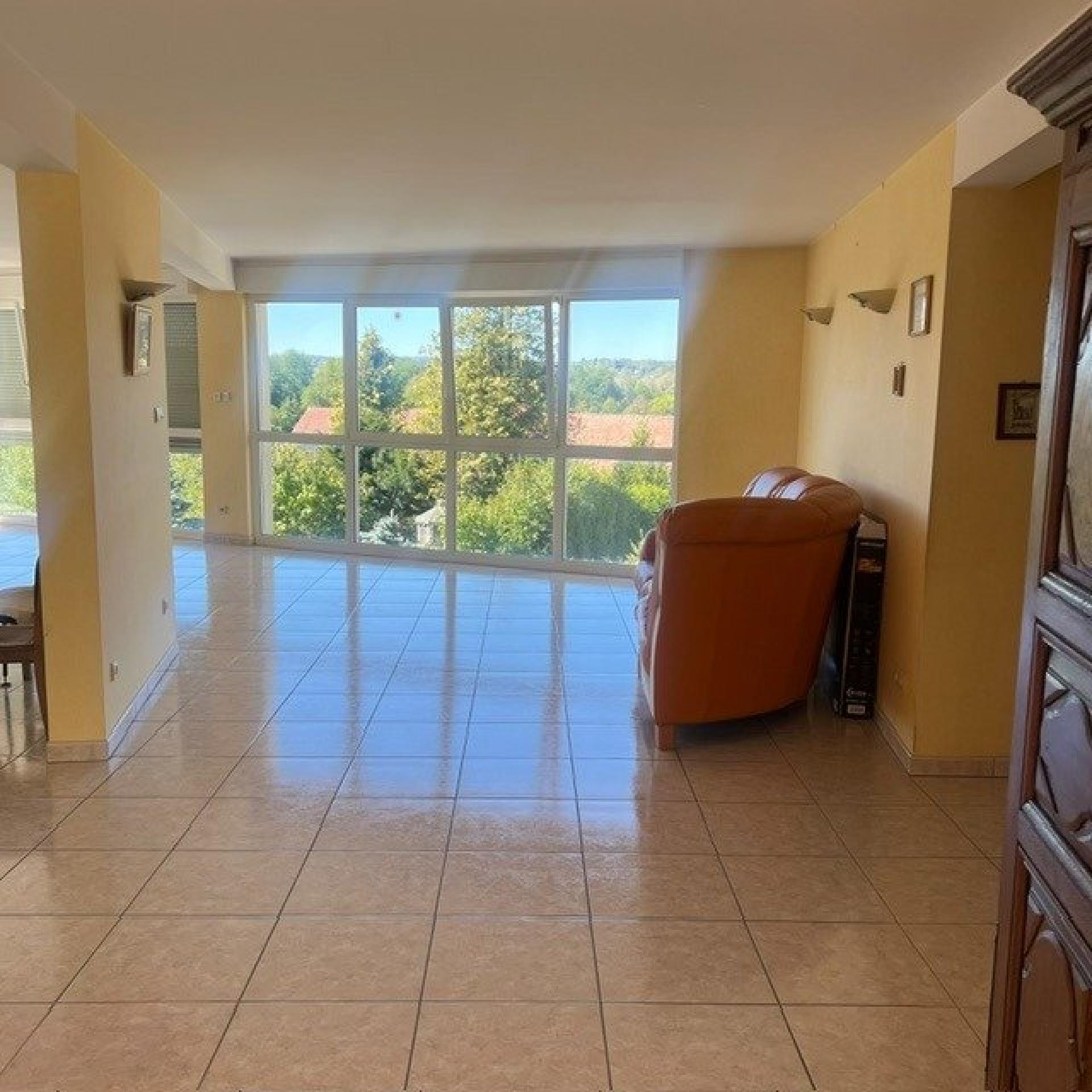 Photo SAFTI — Maison 6 pièces, 190 m² à Dambenois 4