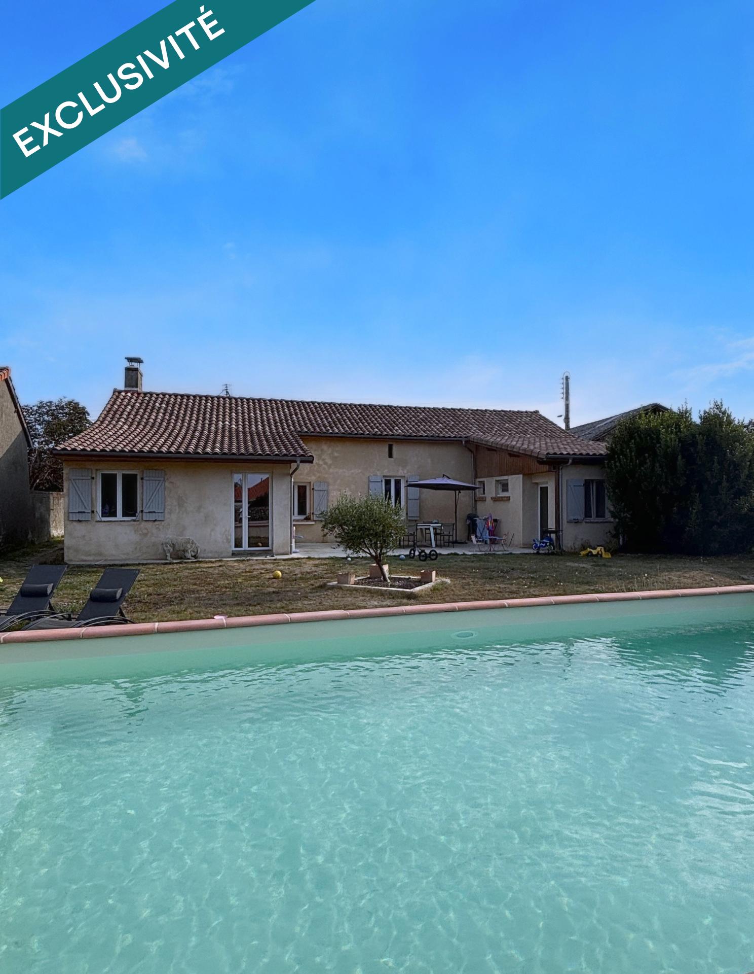 Longère de charme avec piscine et dépendances