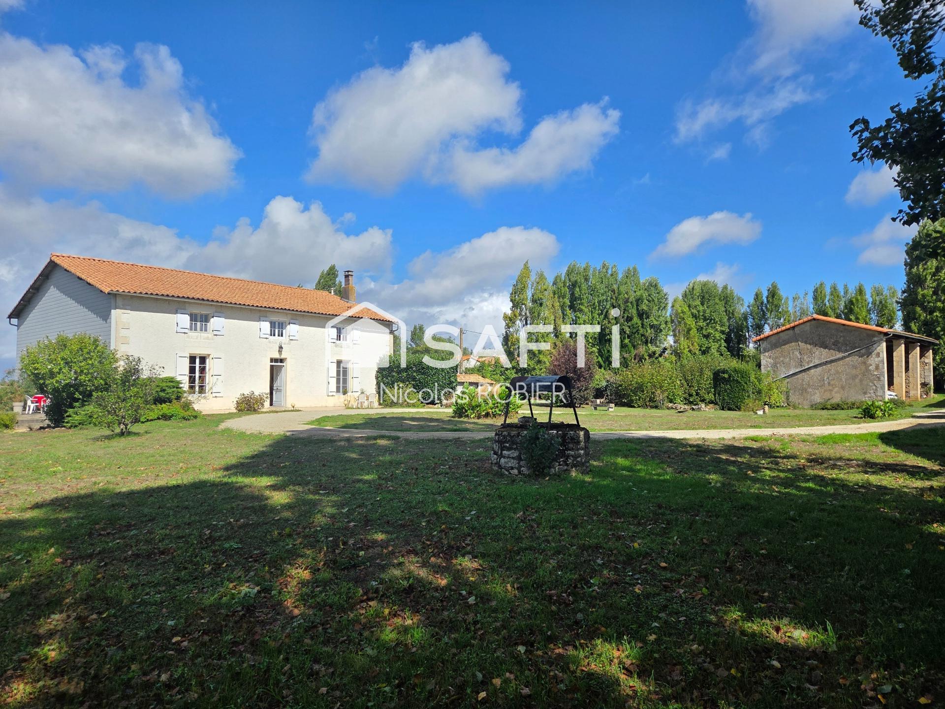 Longère trois chambres et plus, dépendances, grand jardin !!