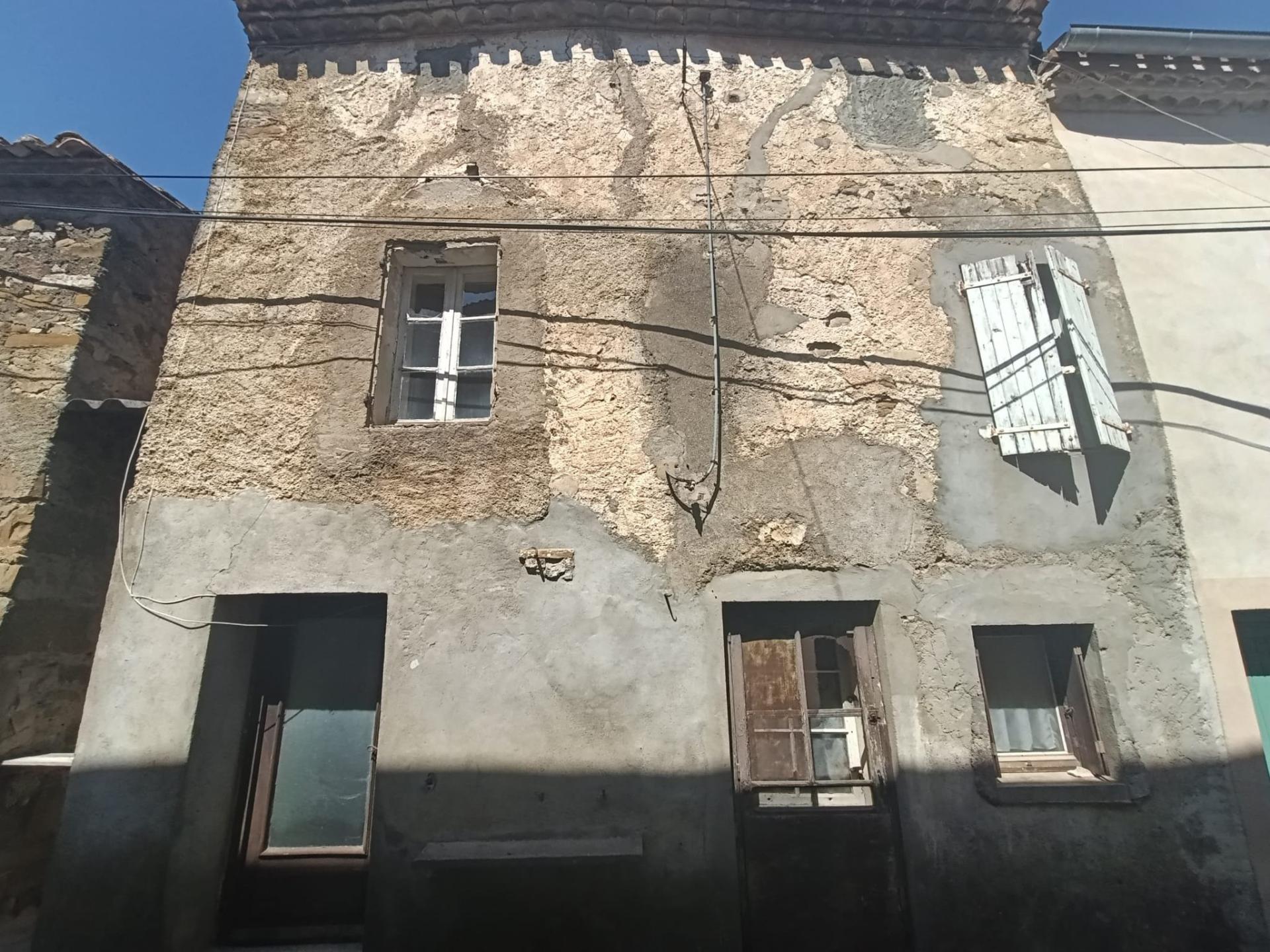 Maison 4 pièces 60 m² · à Caunettes-en-Val · 60 m² · 25 000 €