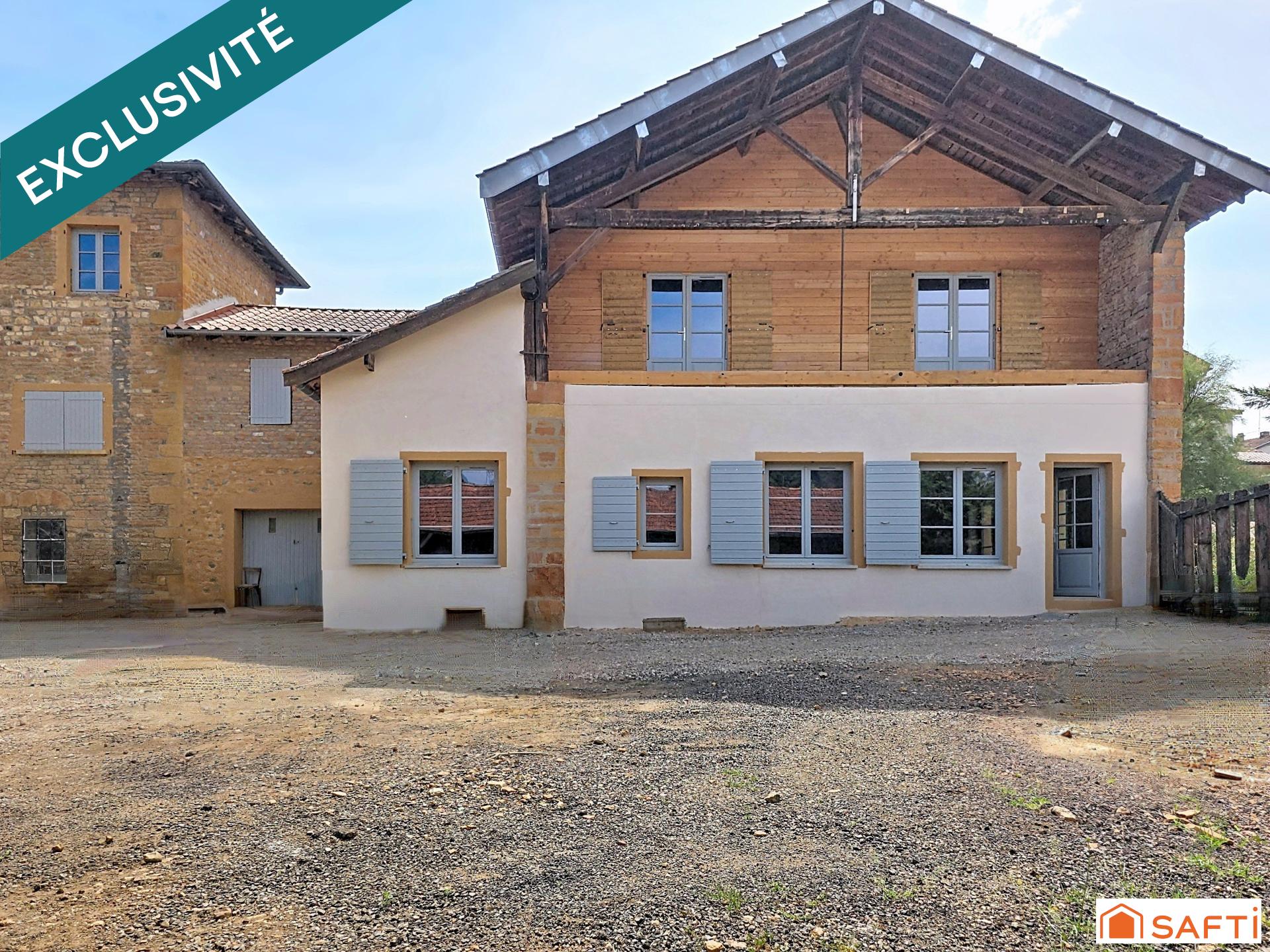 ALIX – Grange en pierre à réhabiliter – 190 m² avec jardin