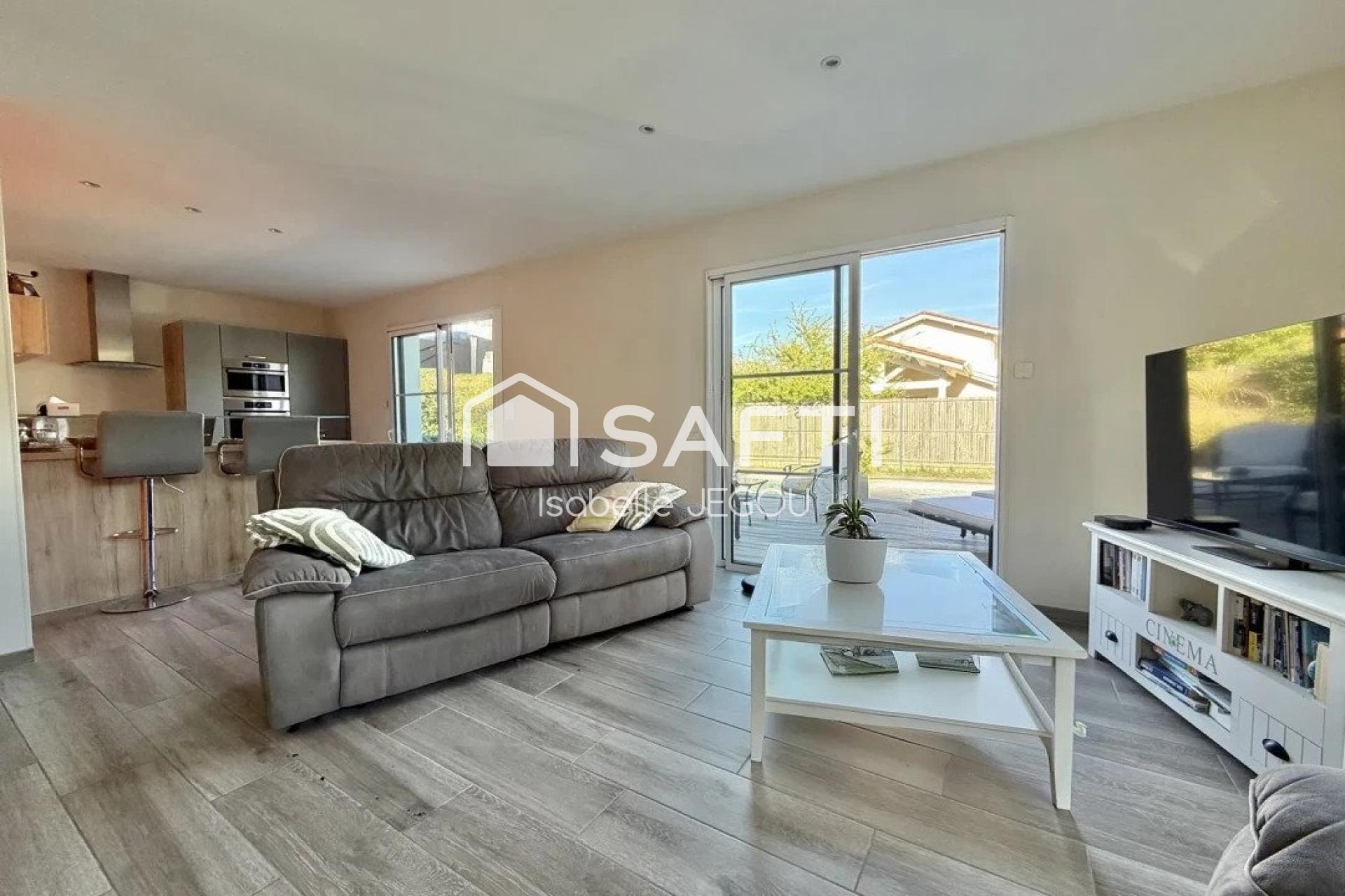 Photo SAFTI — Maison 4 pièces, 94 m² à Gujan Mestras 3