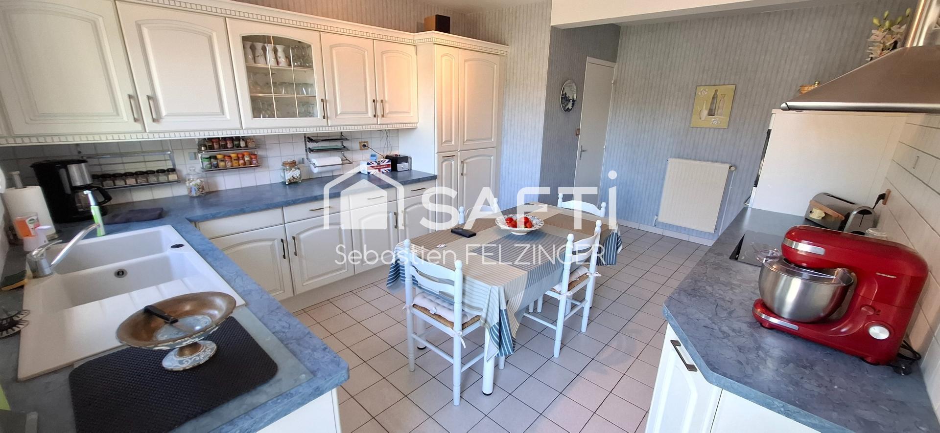 Photo SAFTI — Maison 8 pièces, 180 m² à Chambry 5