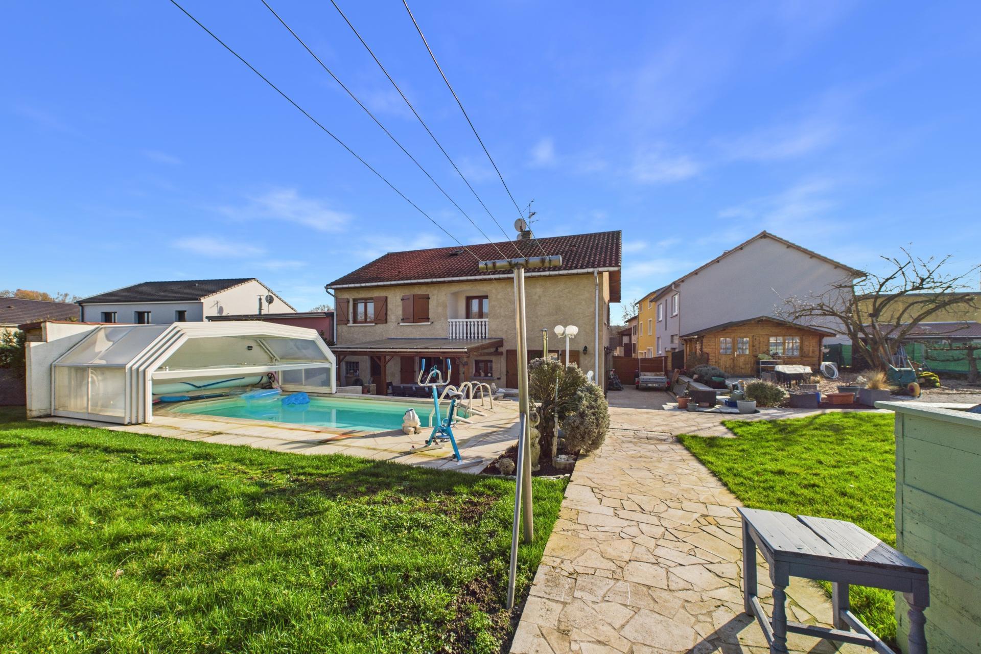 Maison 6 pièces 207 m² · à Puttelange-les-Thionville · 207 m² · 578 000 €