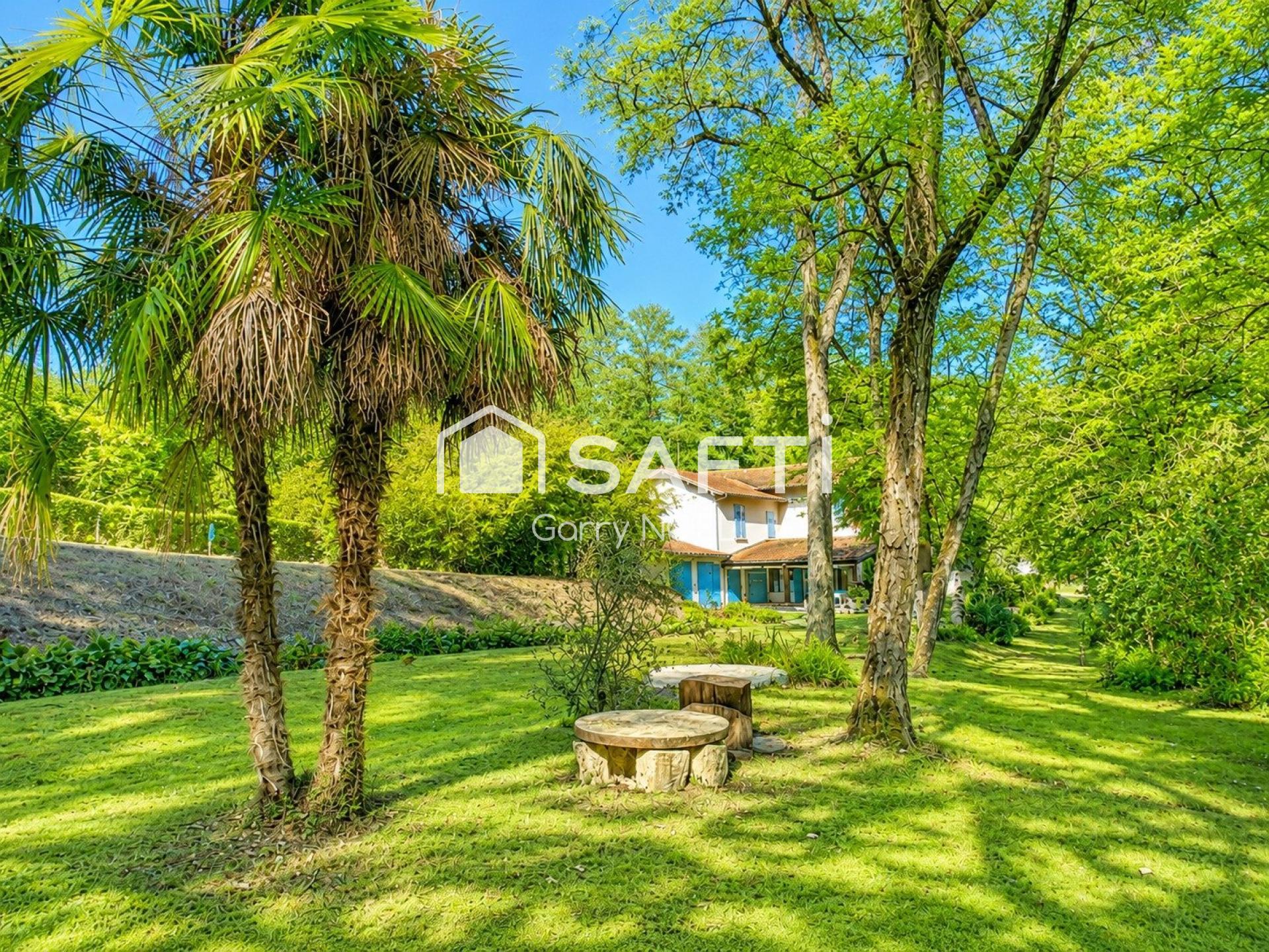 Maison 4 chambres, dépendances et 2 326 m² de terrain