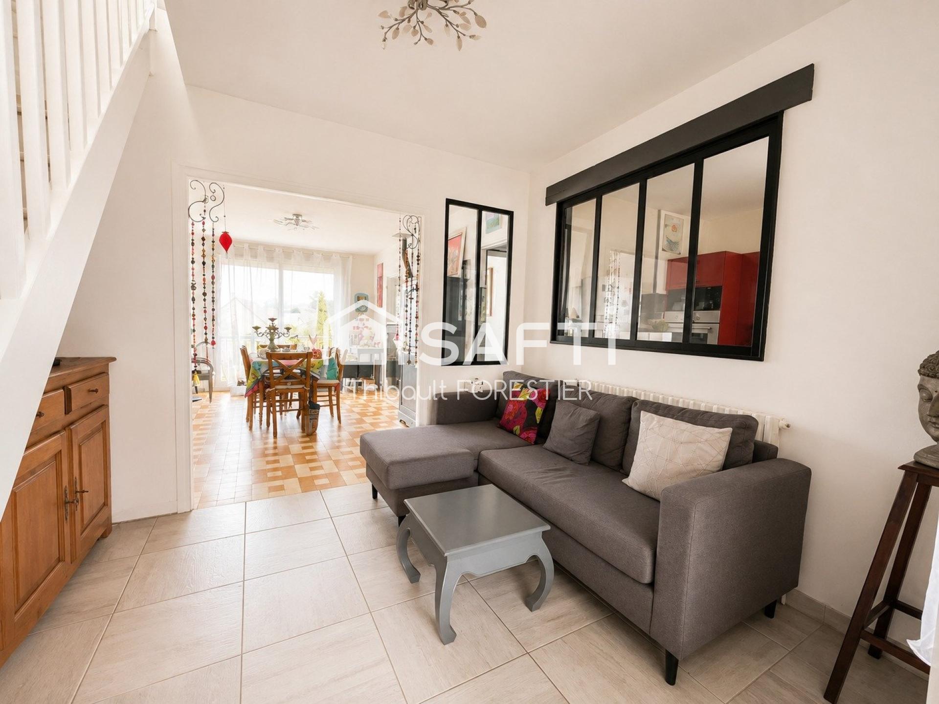 Photo SAFTI — Maison 6 pièces, 108 m² à Gesnes Le Gandelin 5