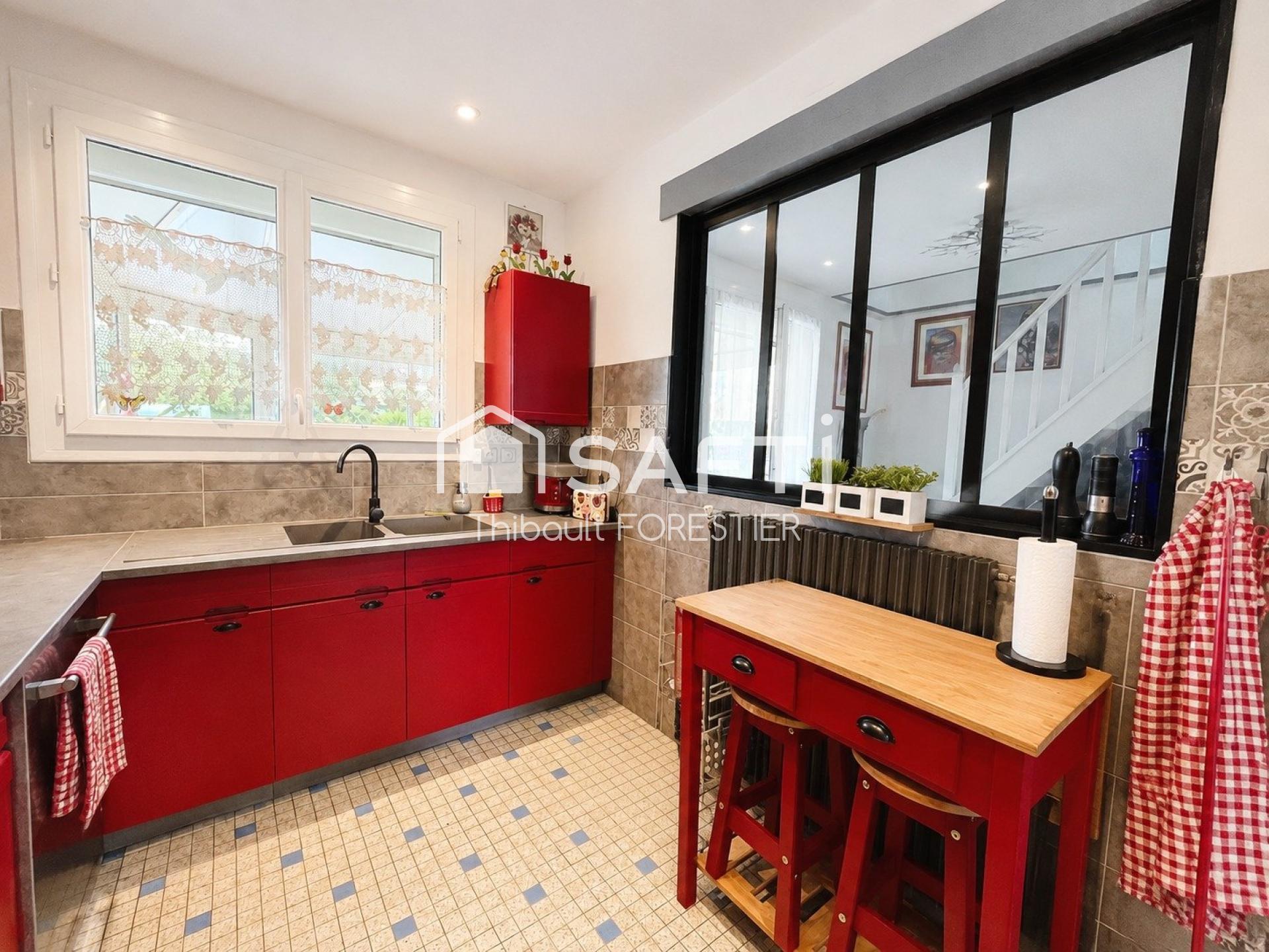 Photo SAFTI — Maison 6 pièces, 108 m² à Gesnes Le Gandelin 3