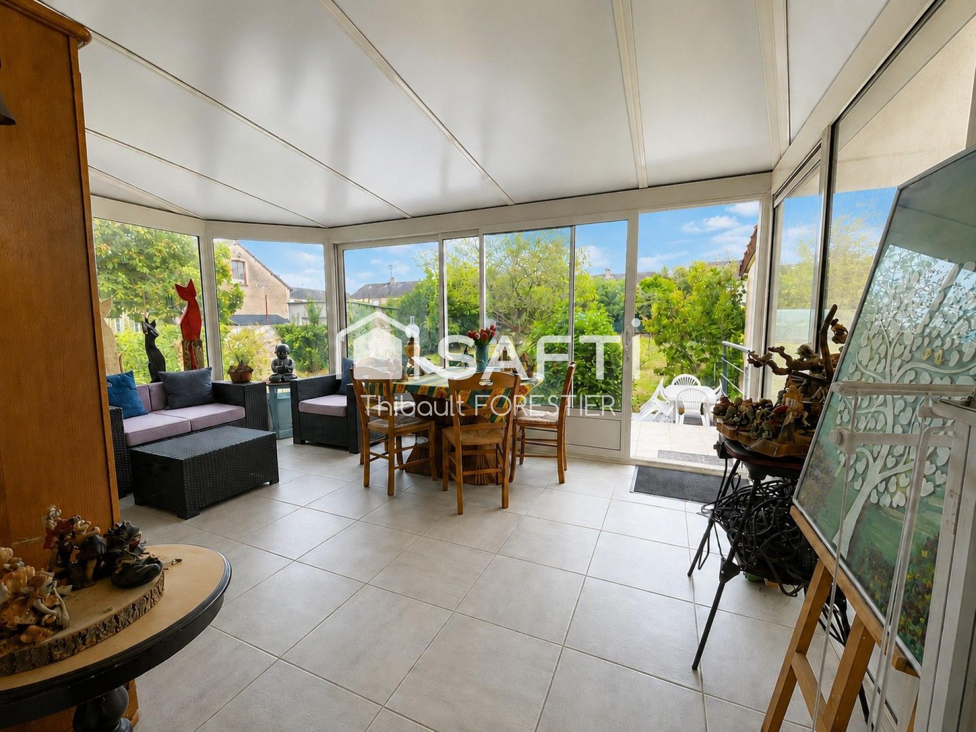 Photo SAFTI — Maison 6 pièces, 108 m² à Gesnes Le Gandelin 4