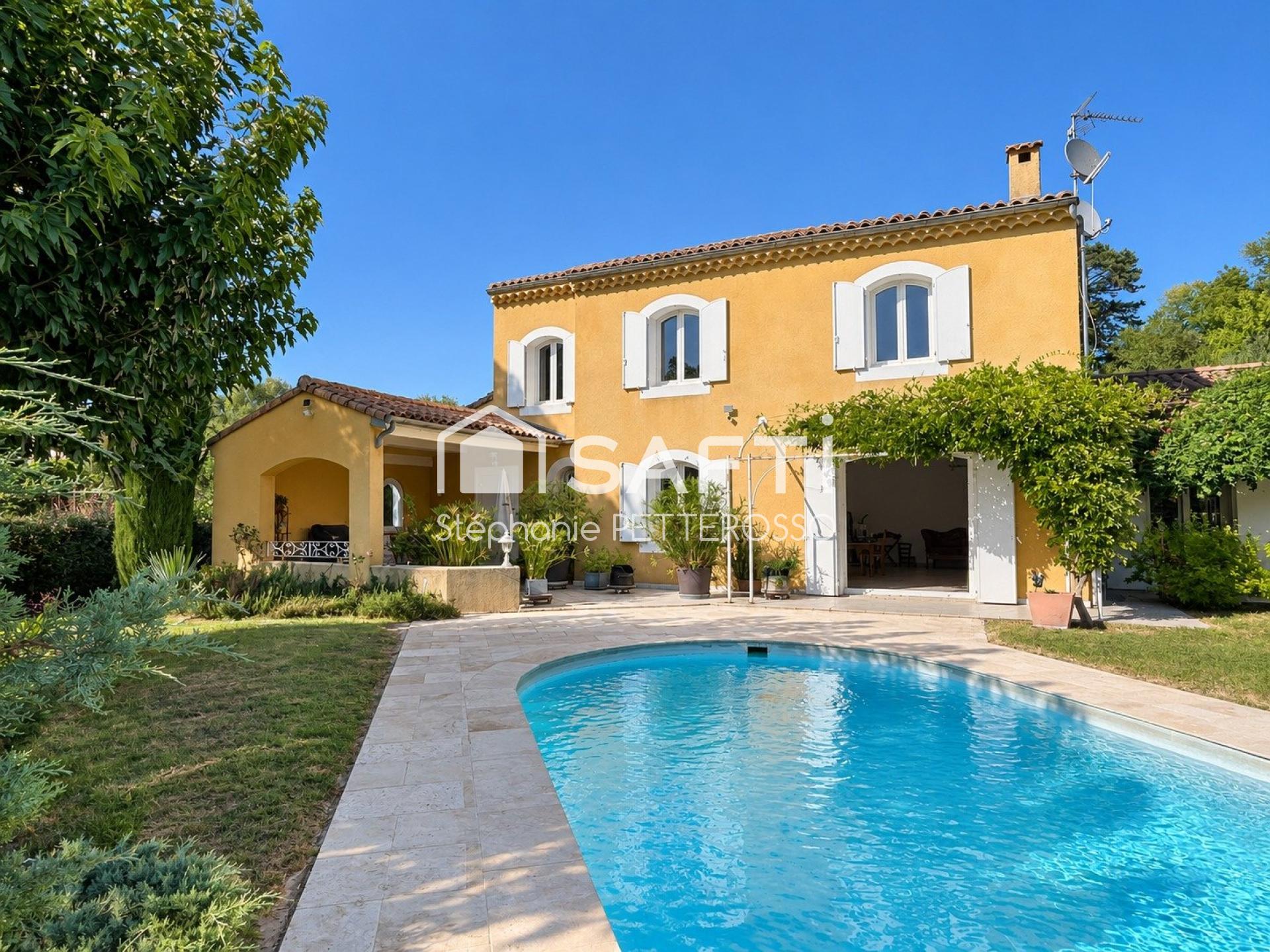 Maison 6 pièces 140 m² · à Montélimar · 140 m² · 440 000 €