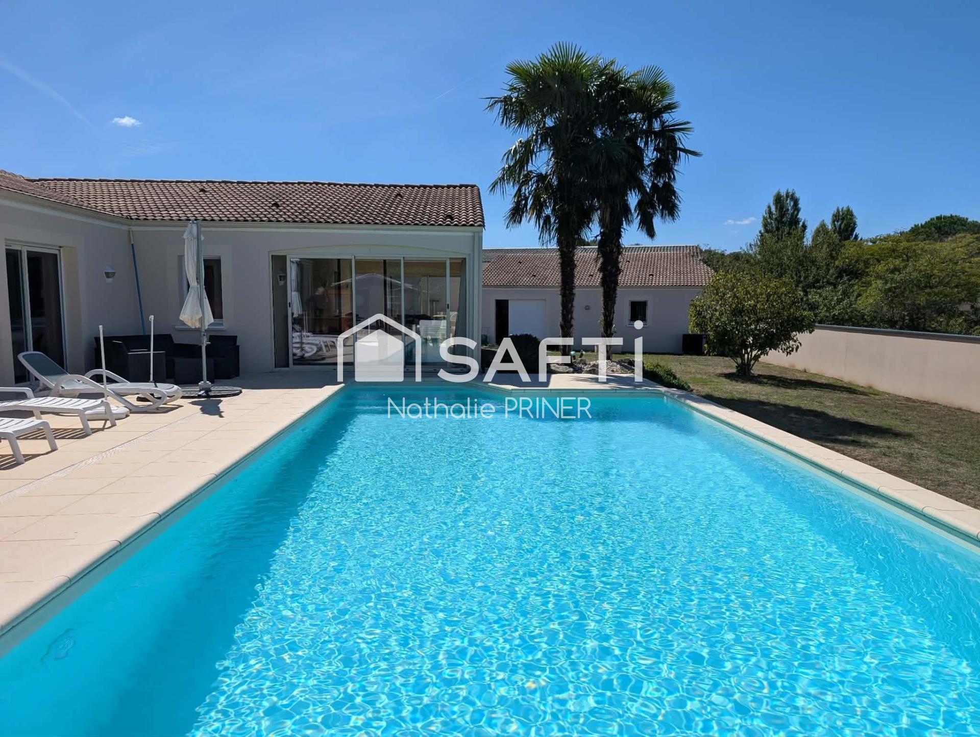 Photo SAFTI — Maison 6 pièces, 224 m² à Chauray
