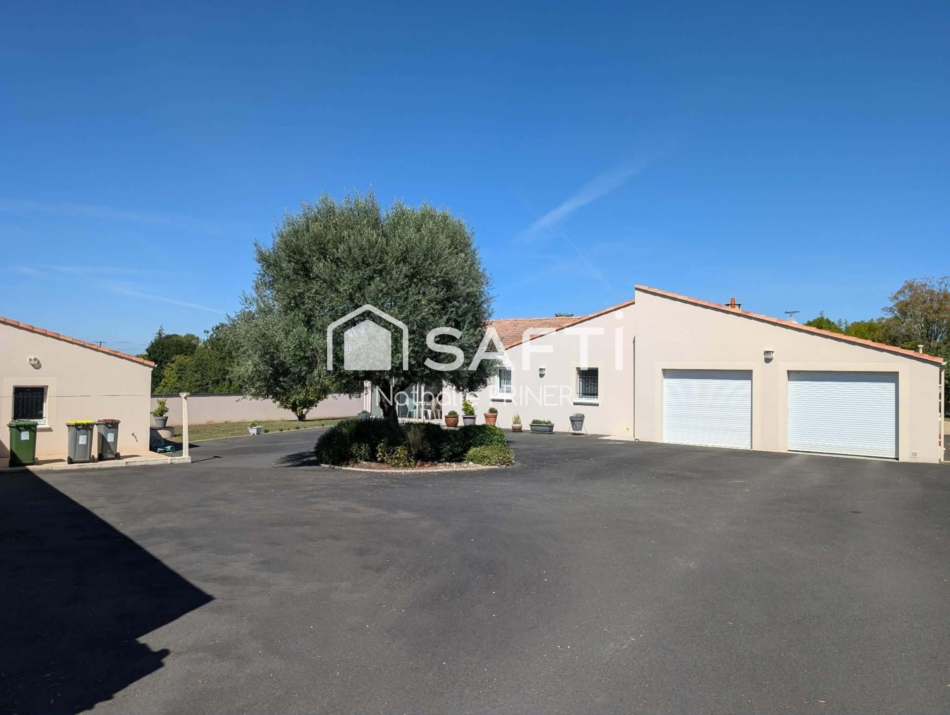 Photo SAFTI — Maison 6 pièces, 224 m² à Chauray 2