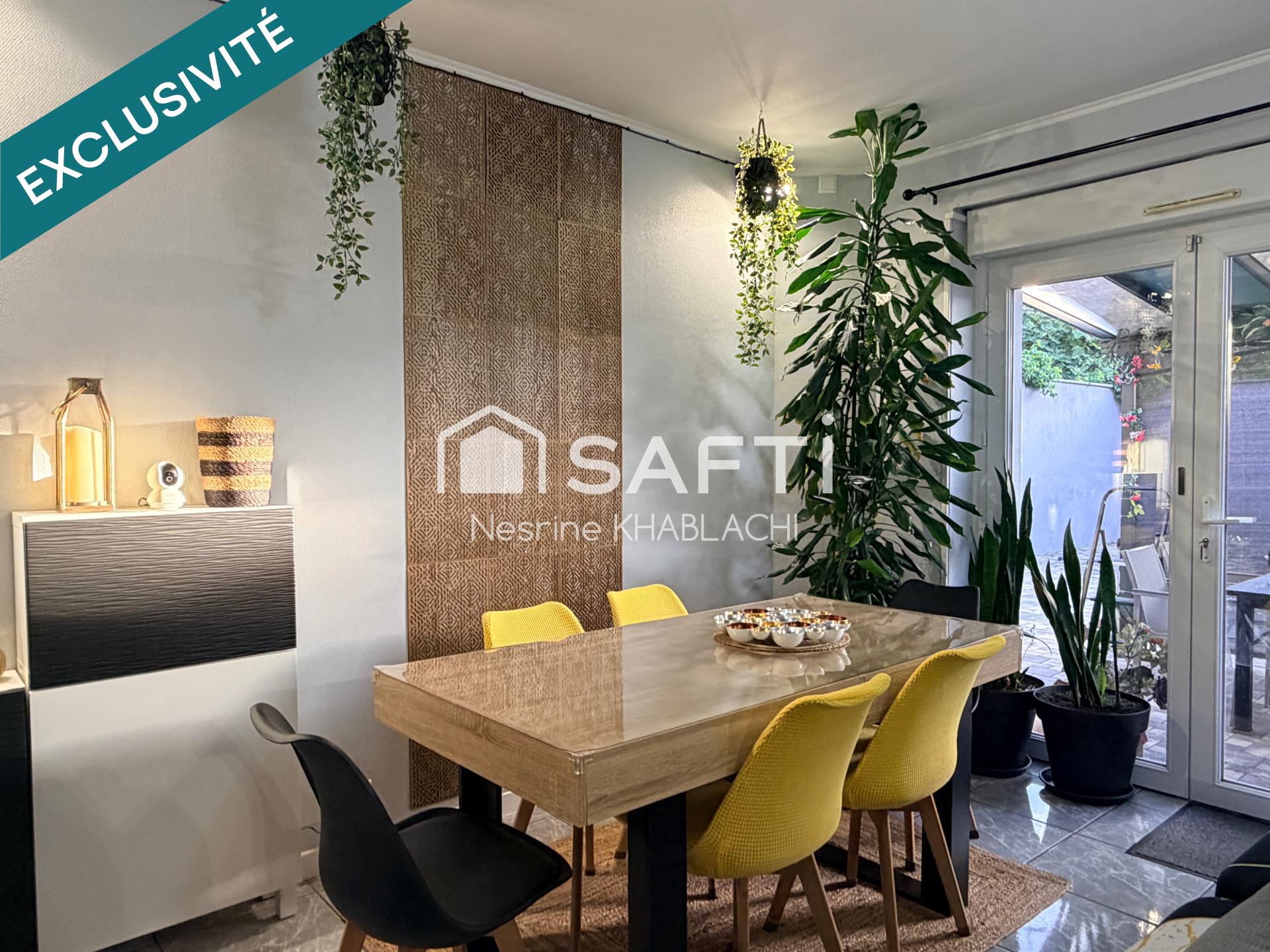 Maison mitoyenne 3ch, extérieurs aménagés