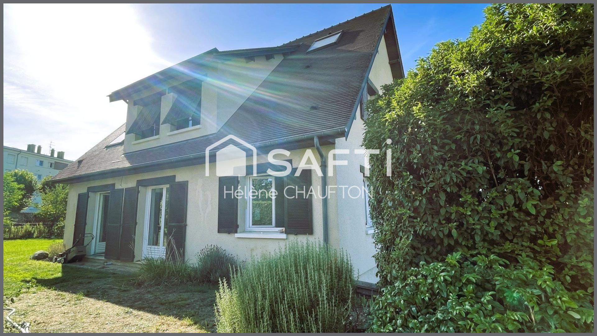 Photo SAFTI — Maison 9 pièces, 175 m² à Vernon