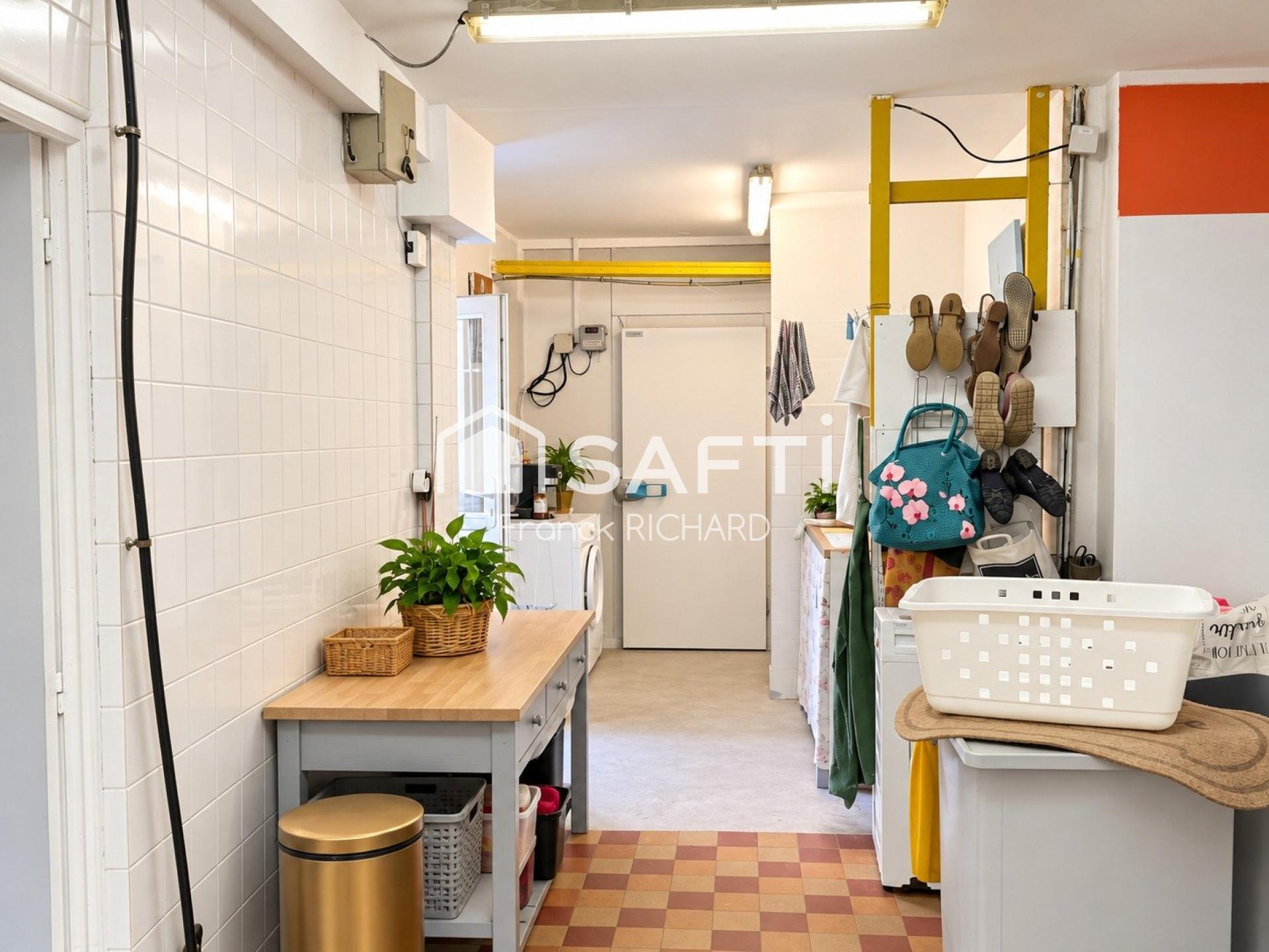 Photo SAFTI — Maison 8 pièces, 180 m² à Ferrières En Bray 4