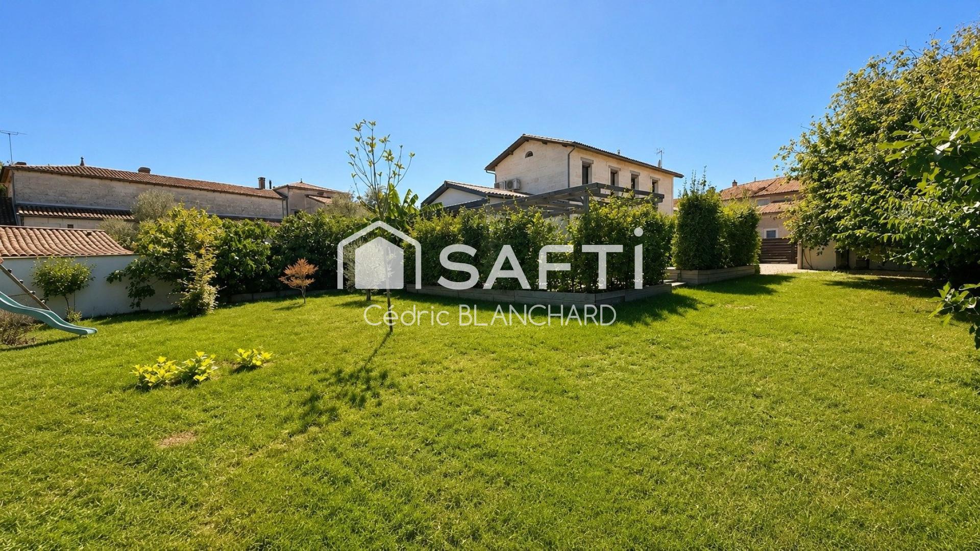 Photo SAFTI — Maison 8 pièces, 156 m² à Galgon 4
