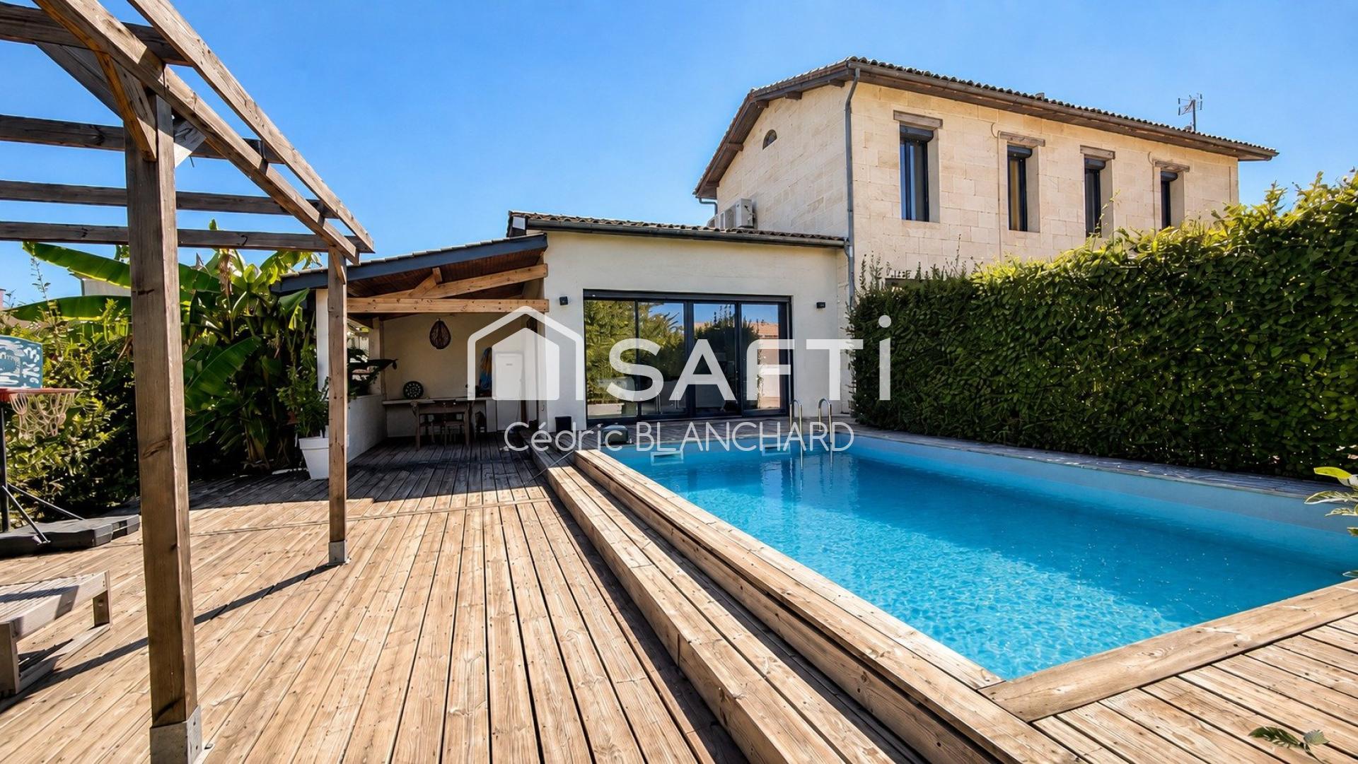 Photo SAFTI — Maison 8 pièces, 156 m² à Galgon 2