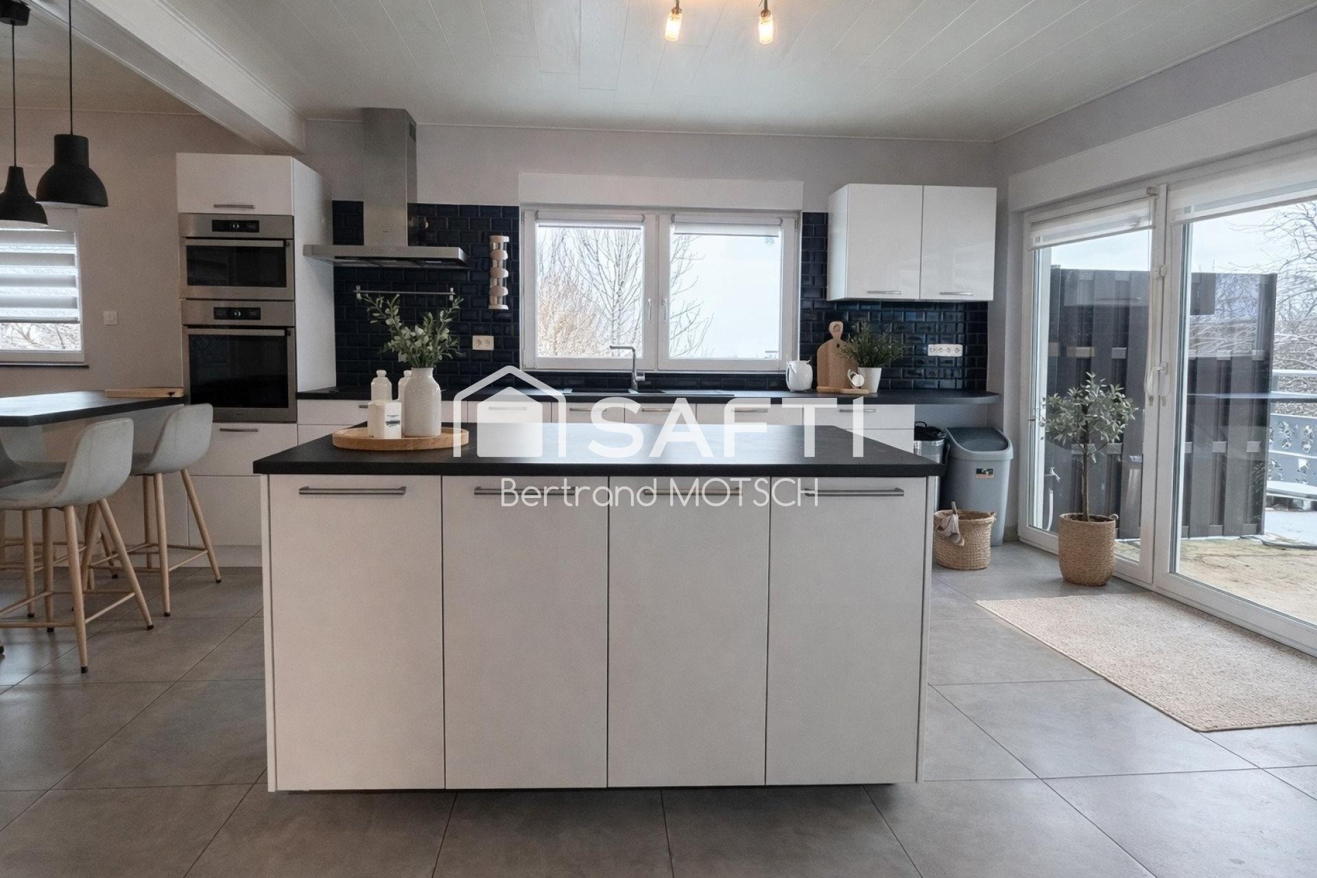 Photo SAFTI — Maison 8 pièces, 168 m² à Ville Houdlemont 3