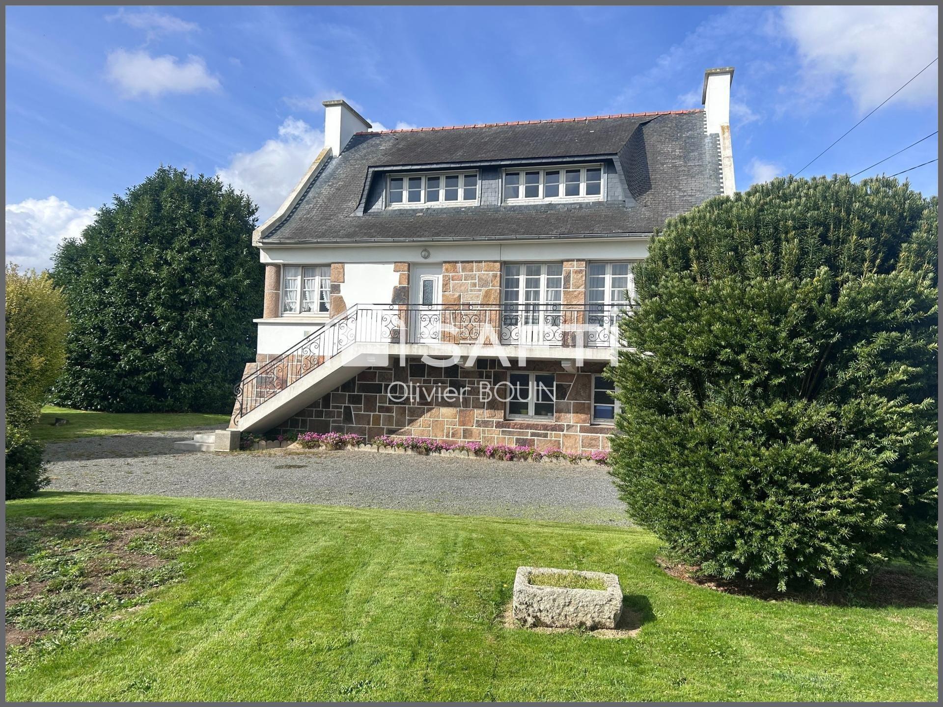 Maison familiale proche commerces et écoles