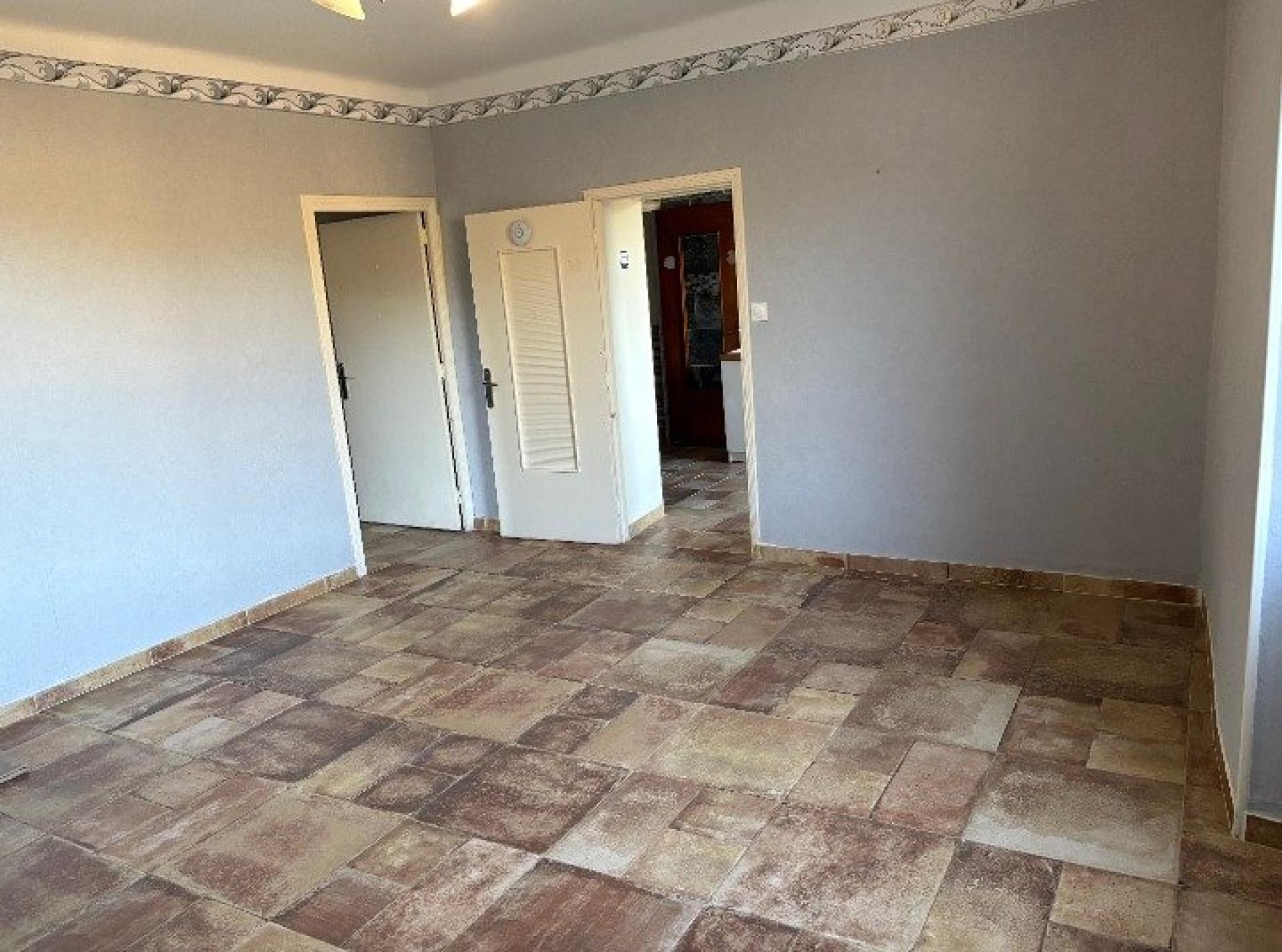 Photo SAFTI — Appartement 6 pièces, 131 m² à Besseges 4