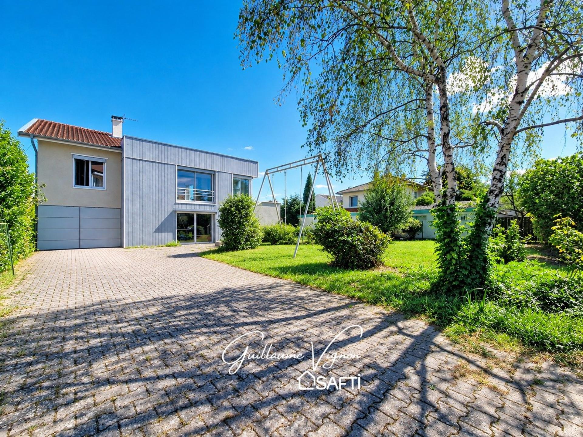 Photo SAFTI — Maison 5 pièces, 114 m² à Sainte Foy Les Lyon 2