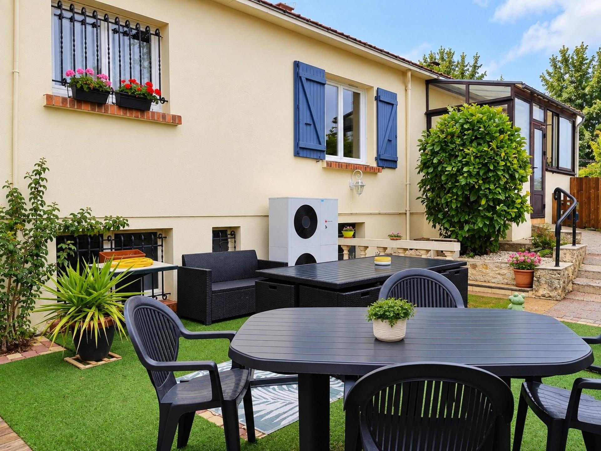 Photo SAFTI — Maison 7 pièces, 140 m² à Saint Vincent Sur Jard 3