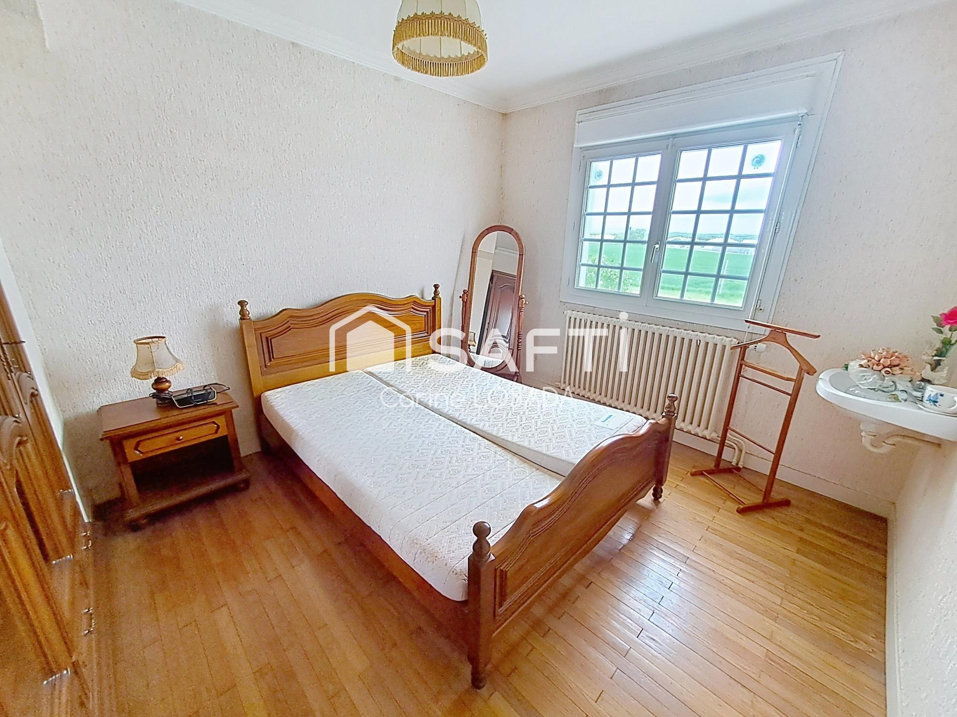 Photo SAFTI — Maison 7 pièces, 107 m² à Les Magnils Reigniers 3