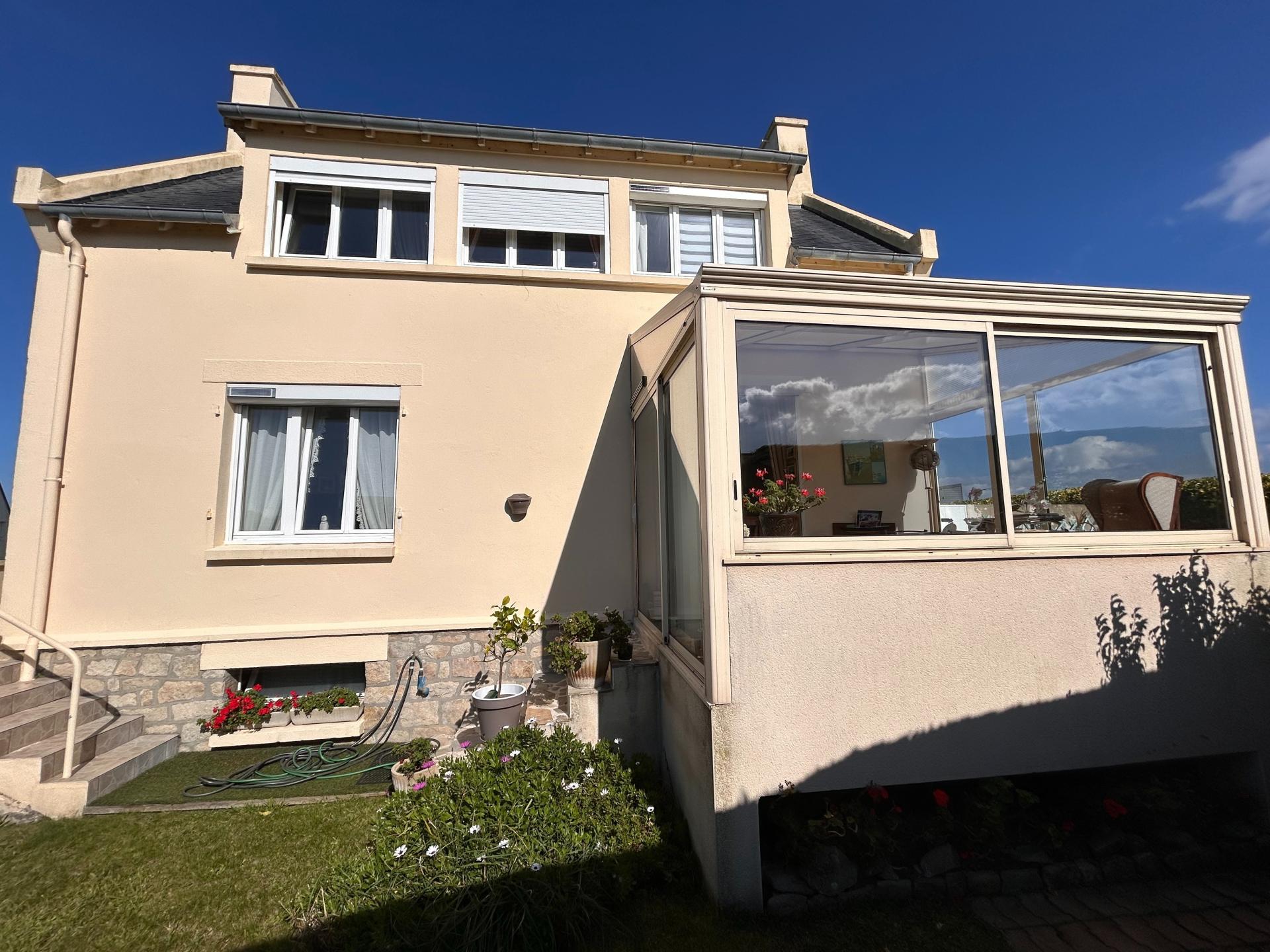 Maison 4 pièces 100 m² · à Roscoff · 100 m² · 214 000 €