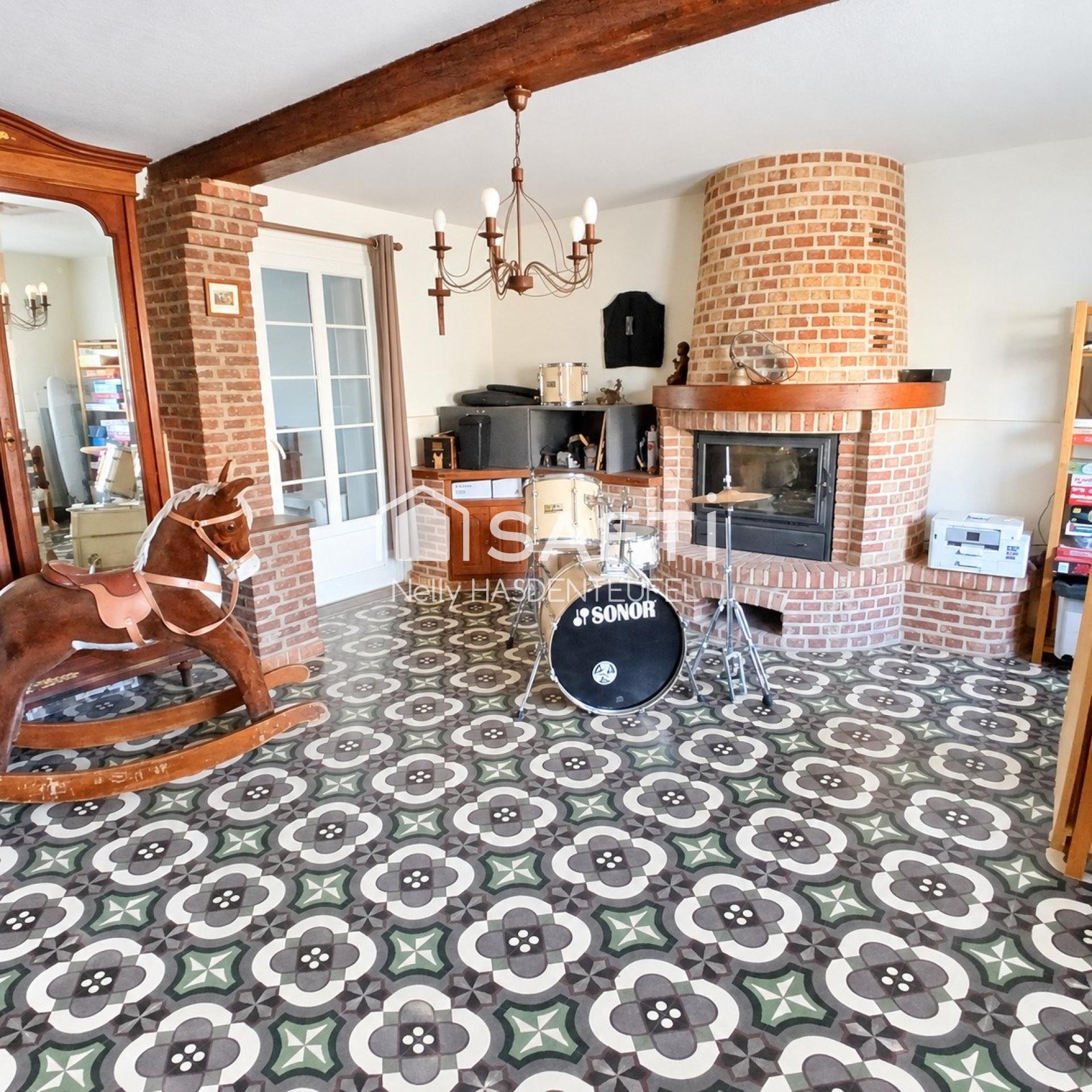 Maison 6 pièces 110 m² · à Hélesmes · 110 m² · 250 000 €