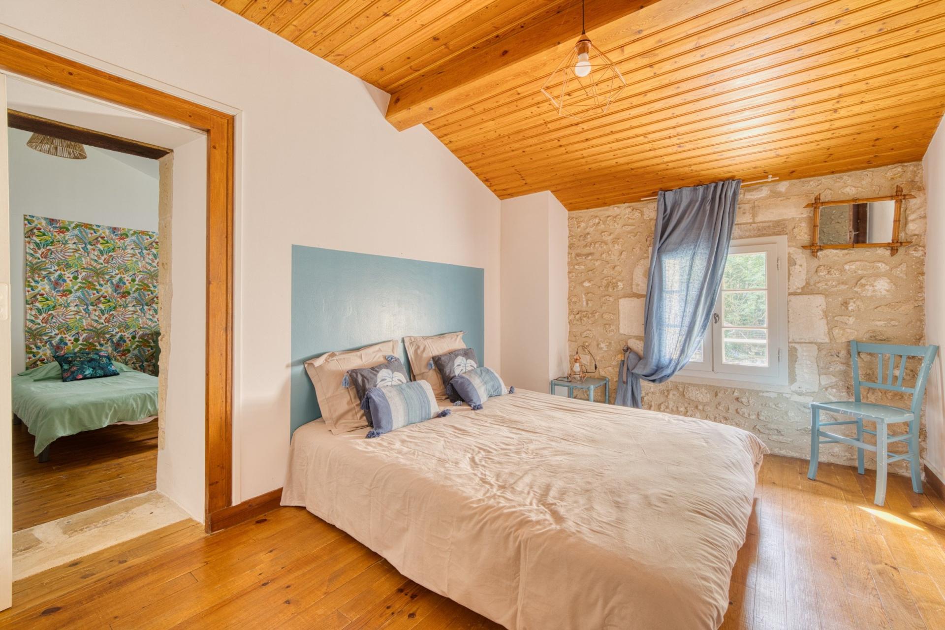 Photo 10 of the listing.
