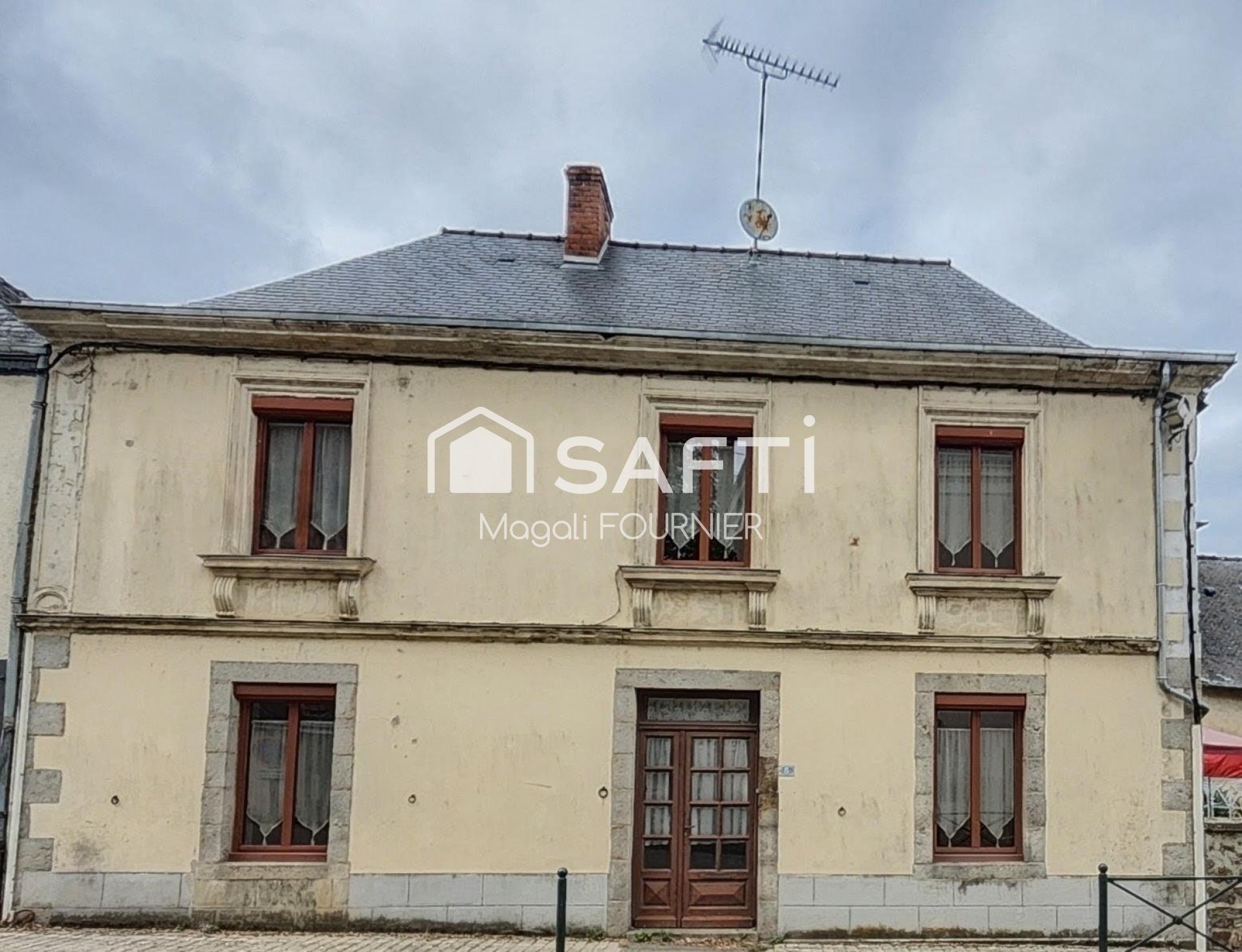MAISON DE 120 M² À RÉNOVER – BEAU POTENTIEL ET DÉPENDANCES