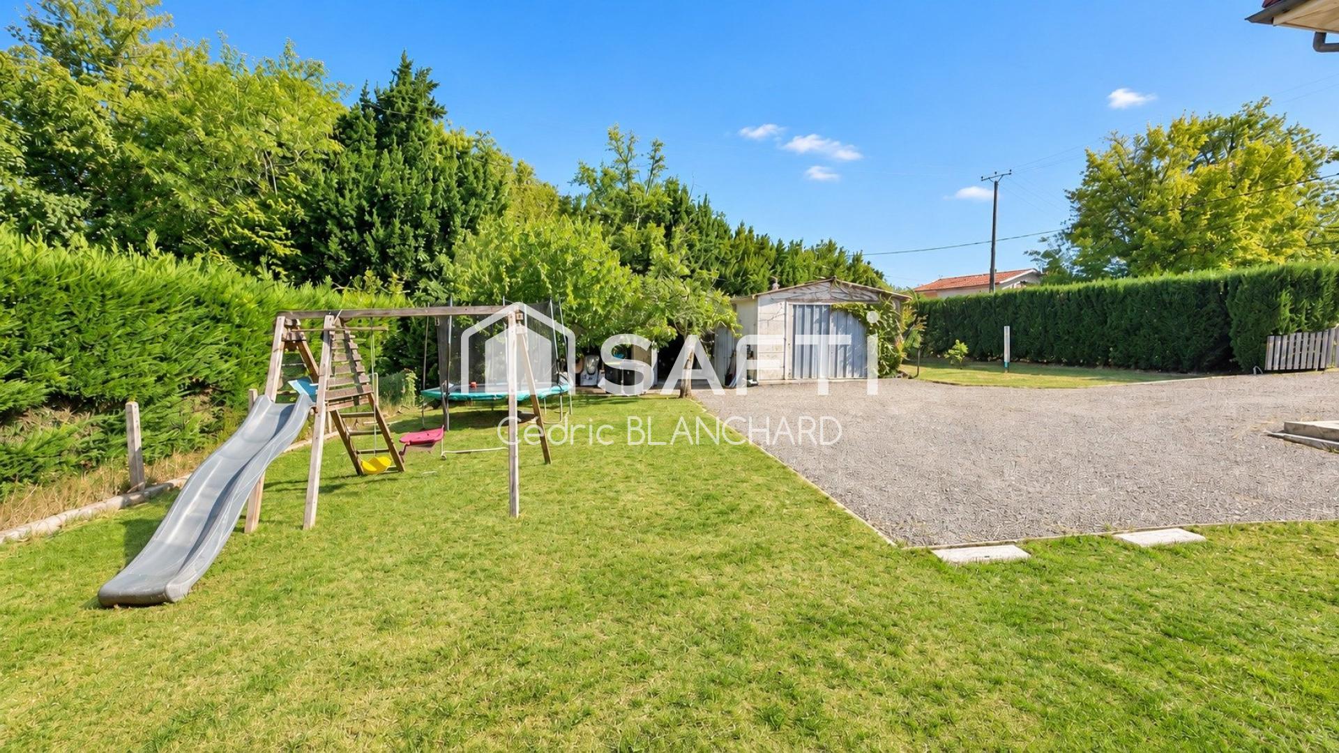 Photo SAFTI — Maison 6 pièces, 154 m² à Saint Sulpice Et Cameyrac 3