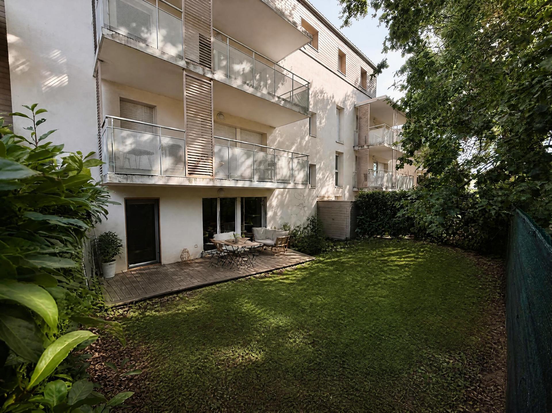 Photo SAFTI — Appartement 2 pièces, 51 m² à Charnay Les Macon 2