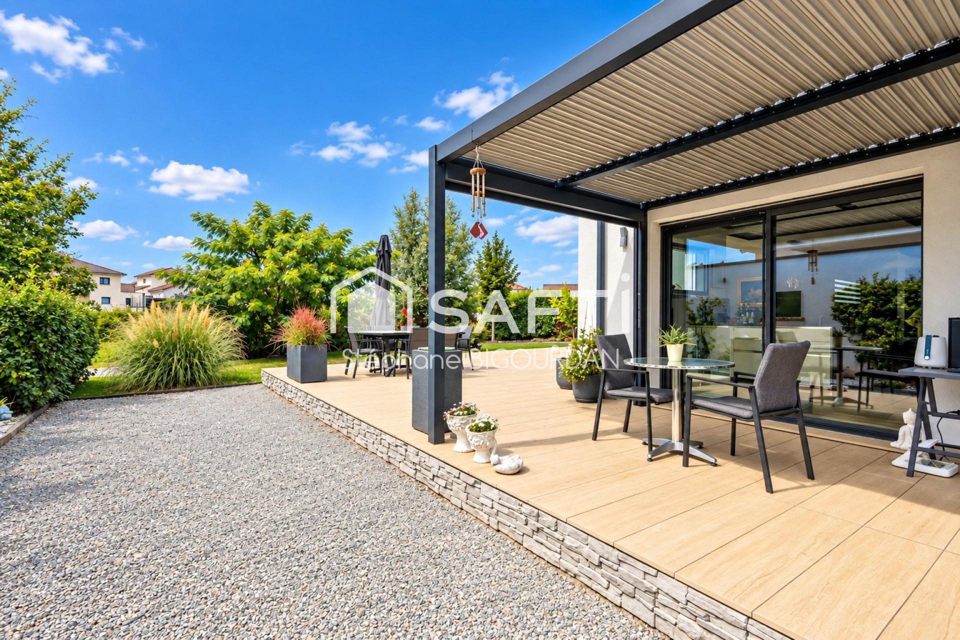 Photo SAFTI — Maison 6 pièces, 125 m² à Ecole Valentin 3