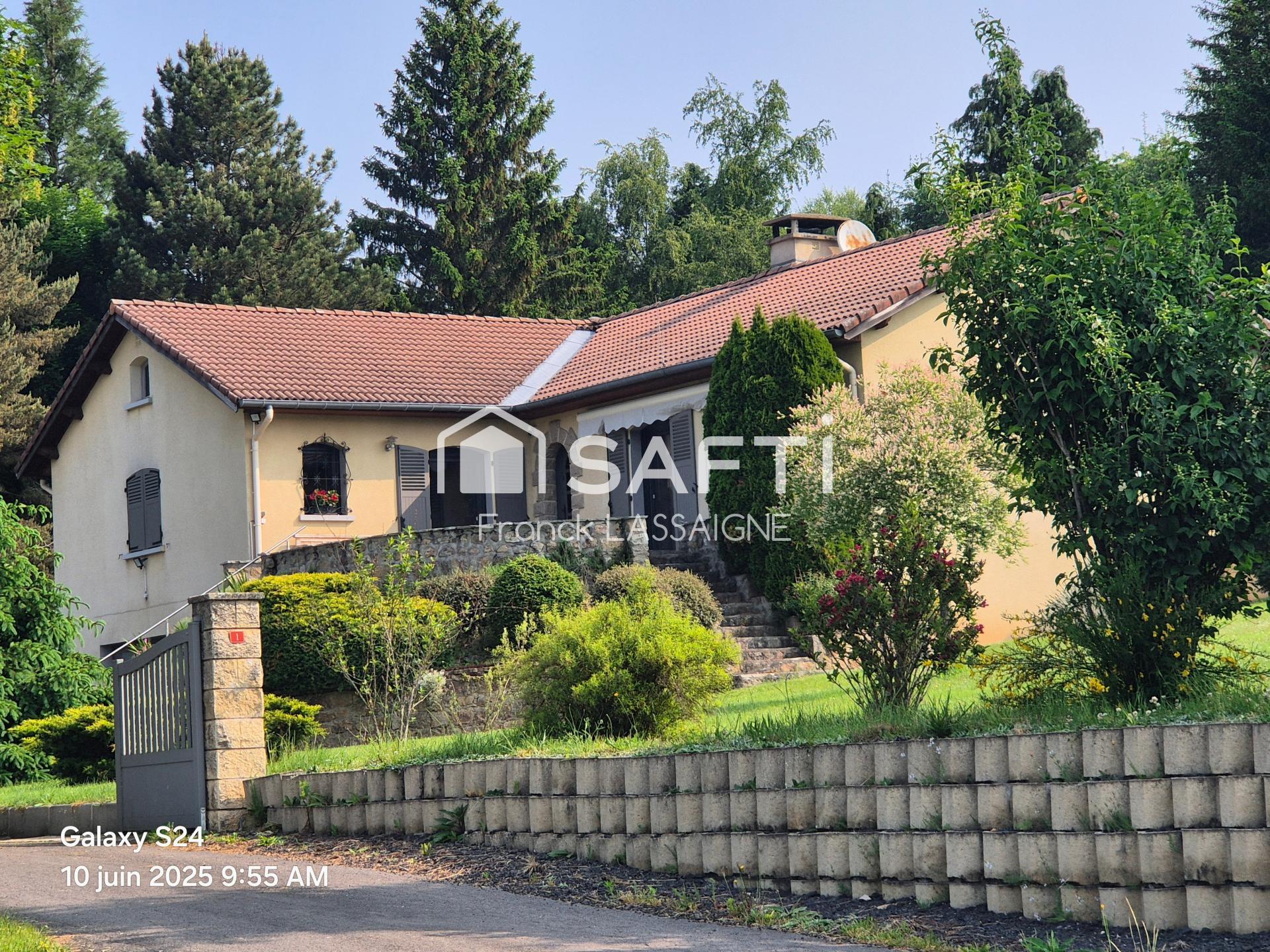 Villa 222m² 5 chambres avec terrain 4154m²