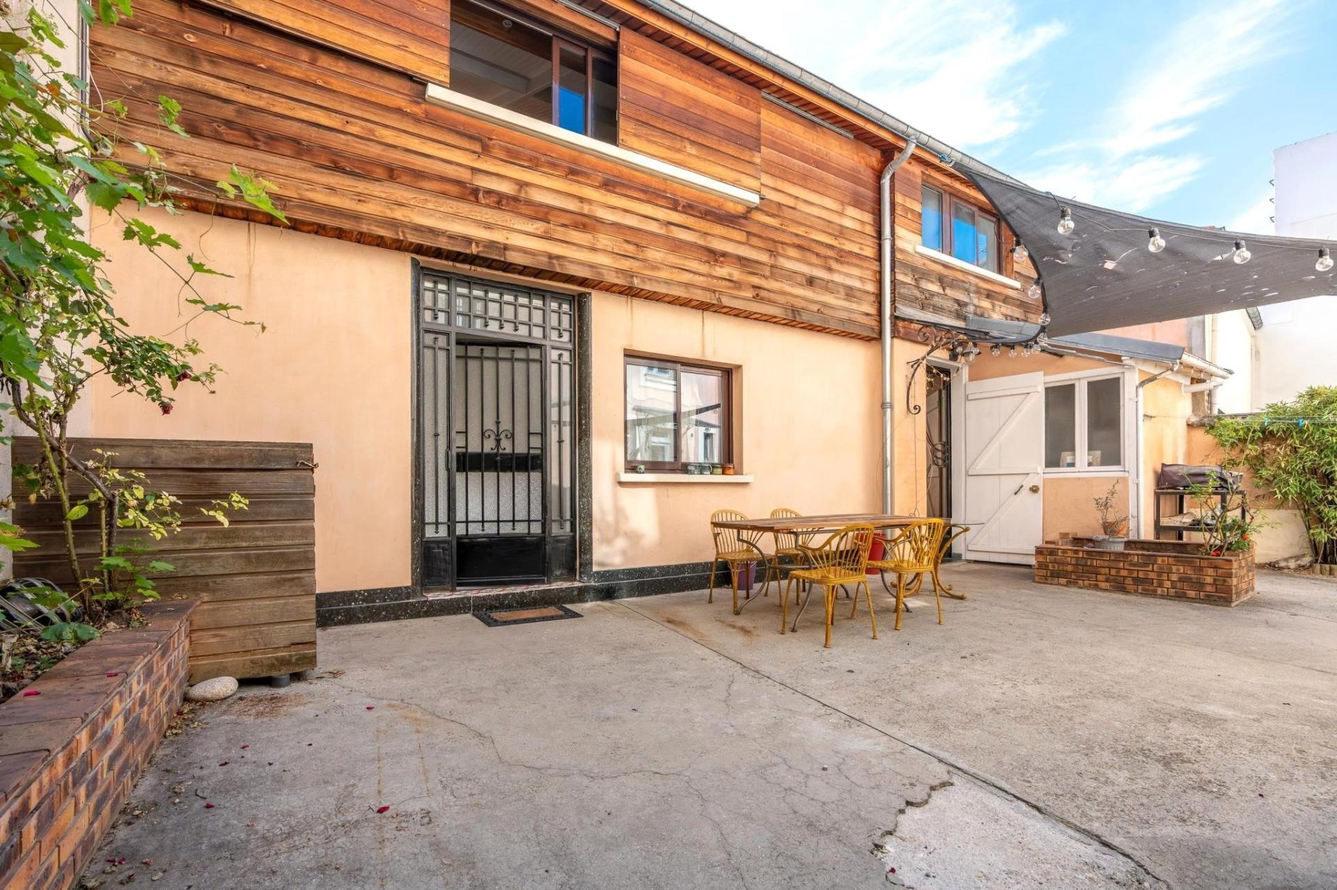 Photo SAFTI — Maison 9 pièces, 250 m² à Fontenay Sous Bois 4
