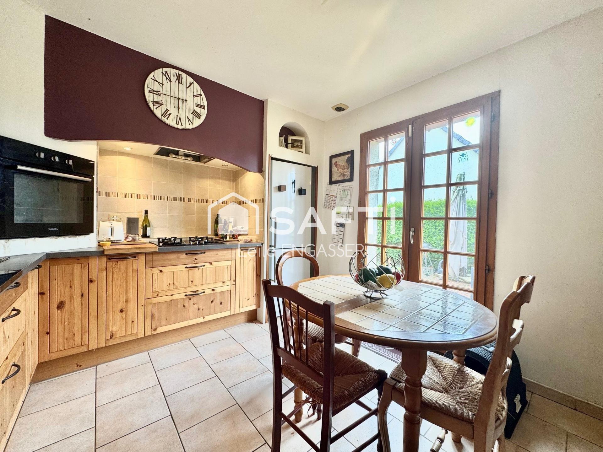 Photo SAFTI — Maison 6 pièces, 134 m² à Ezy Sur Eure 4