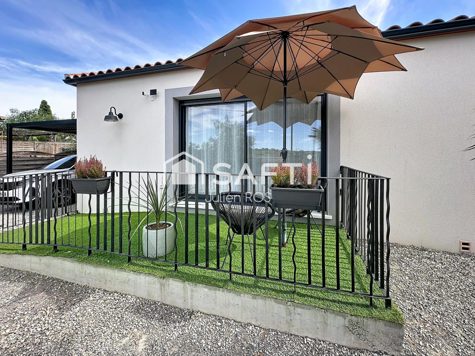 VILLA RÉCENTE AVEC CHALET INDÉPENDANT, PISCINE ET GRAND PARKING