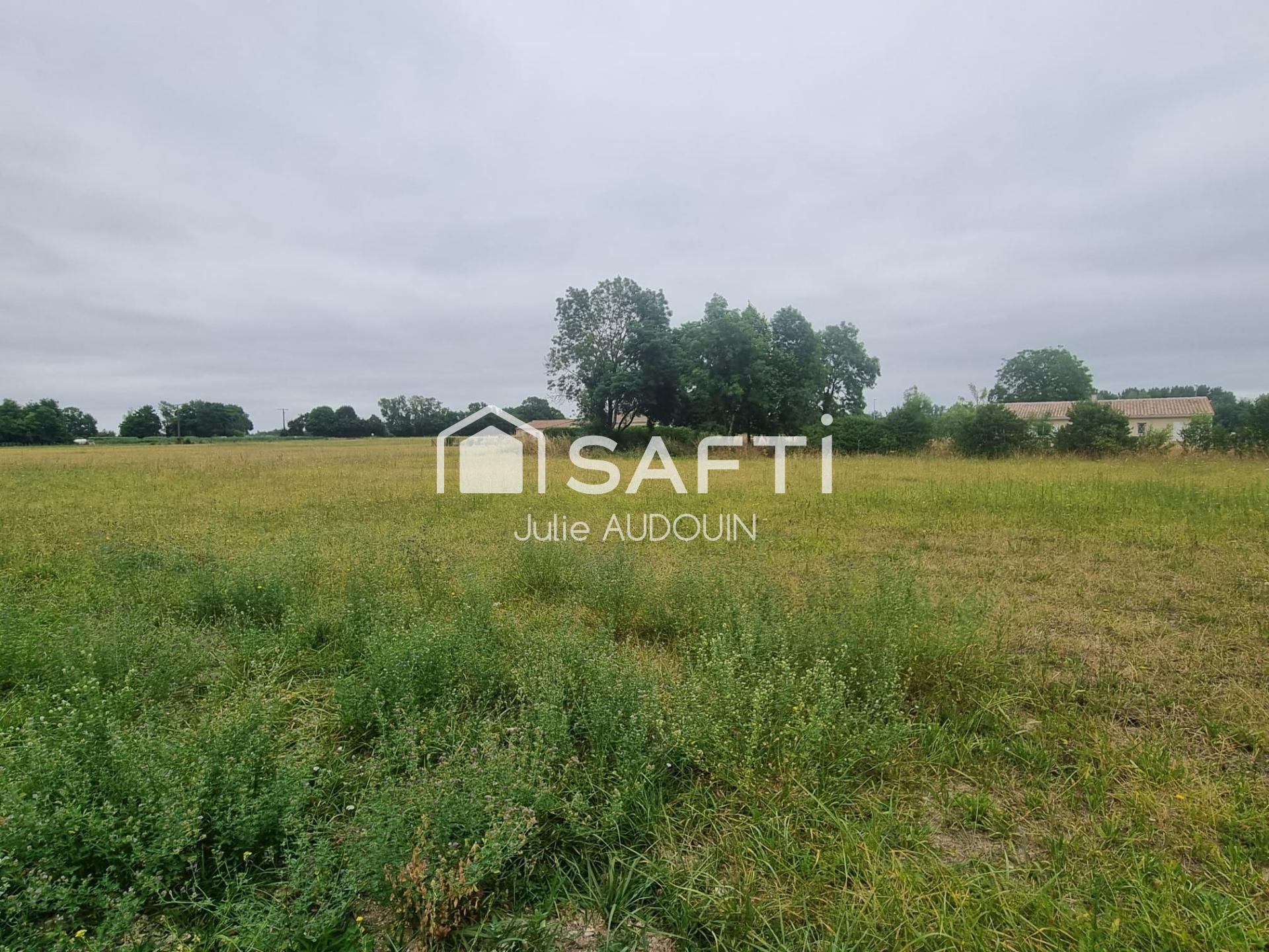 Terrain - 1 693m² · à Prignac · 30 000 €